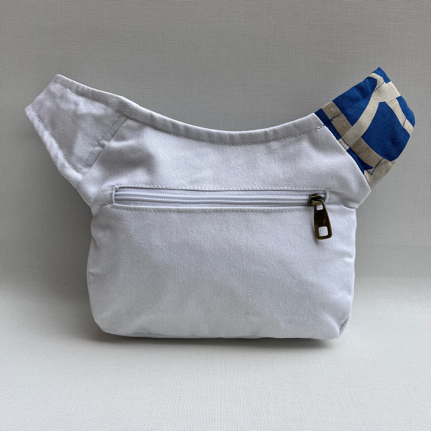 Special White Spring + Back pocket Unique Piece No. 11351