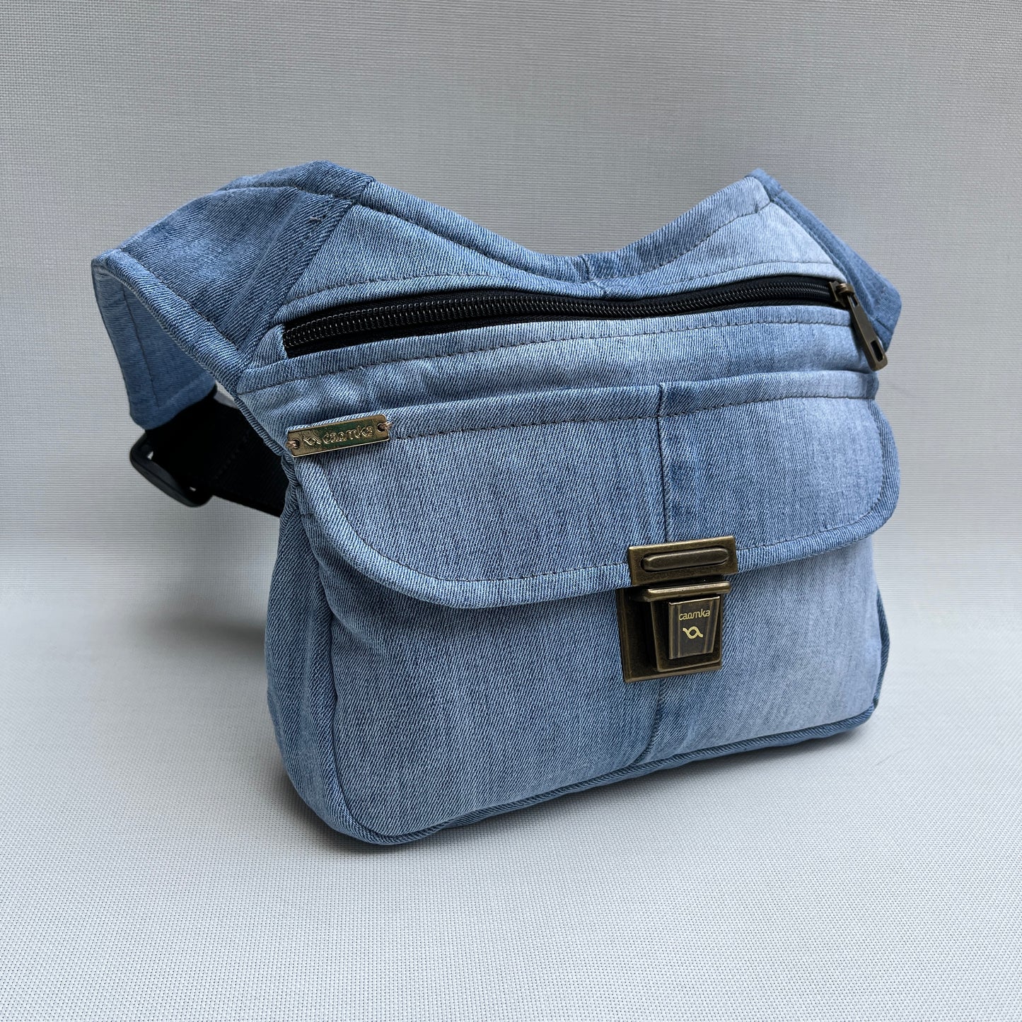 ♻️ Recycelte Jeans ♻️ + Gesäßtasche mit Reißverschluss Unikat Nr. 12215