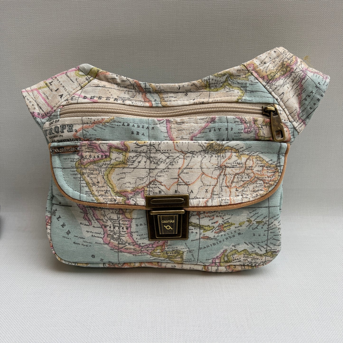 Special World Map + Back pocket Unique Piece No. 11384