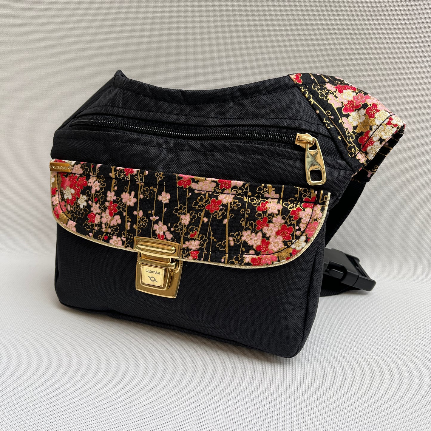 Special Black "Cordura" & Flowers · Impermeable · Pieza Única Núm. 11606