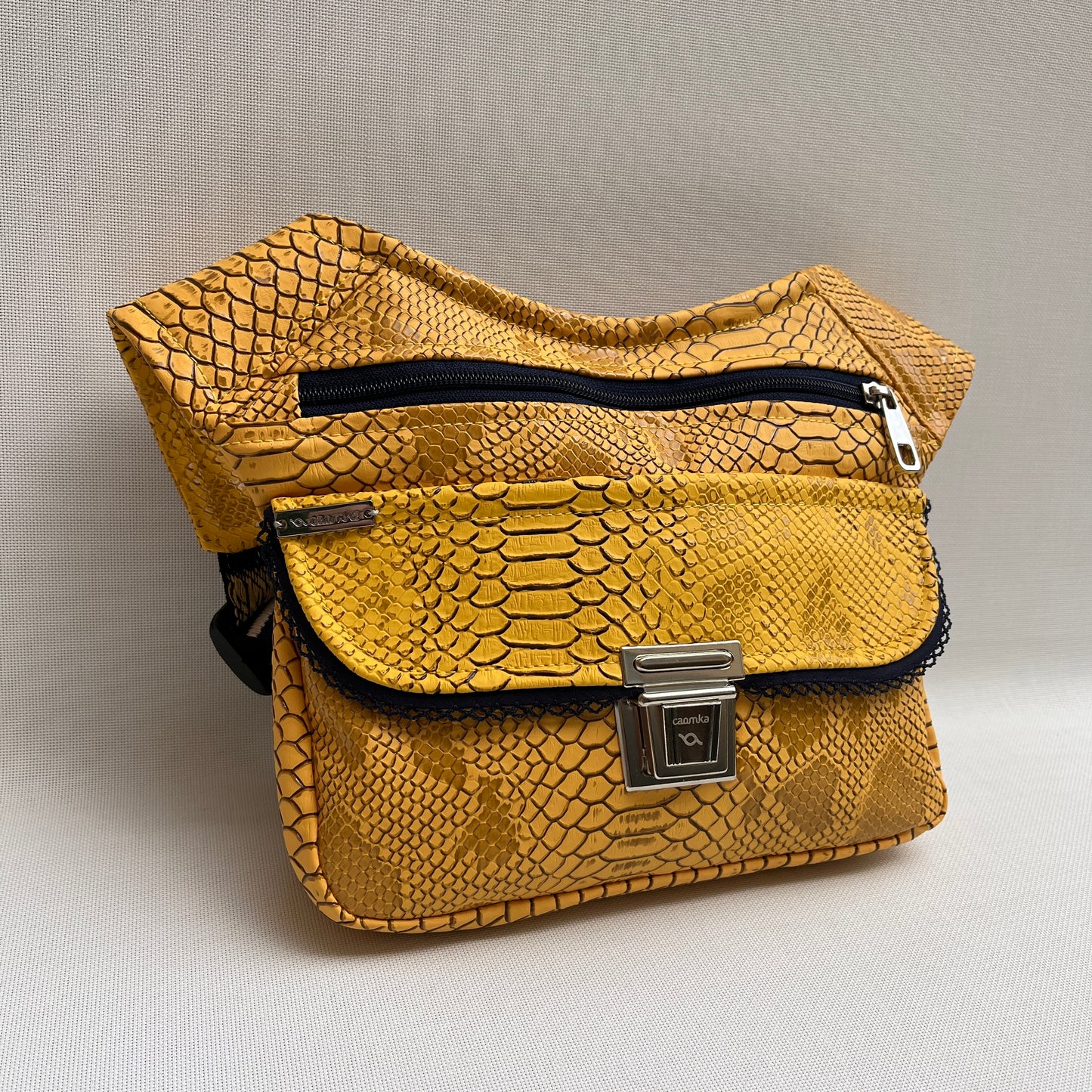 Special Yellow Snake · Piel Vegana · Pieza Única Núm. 11520