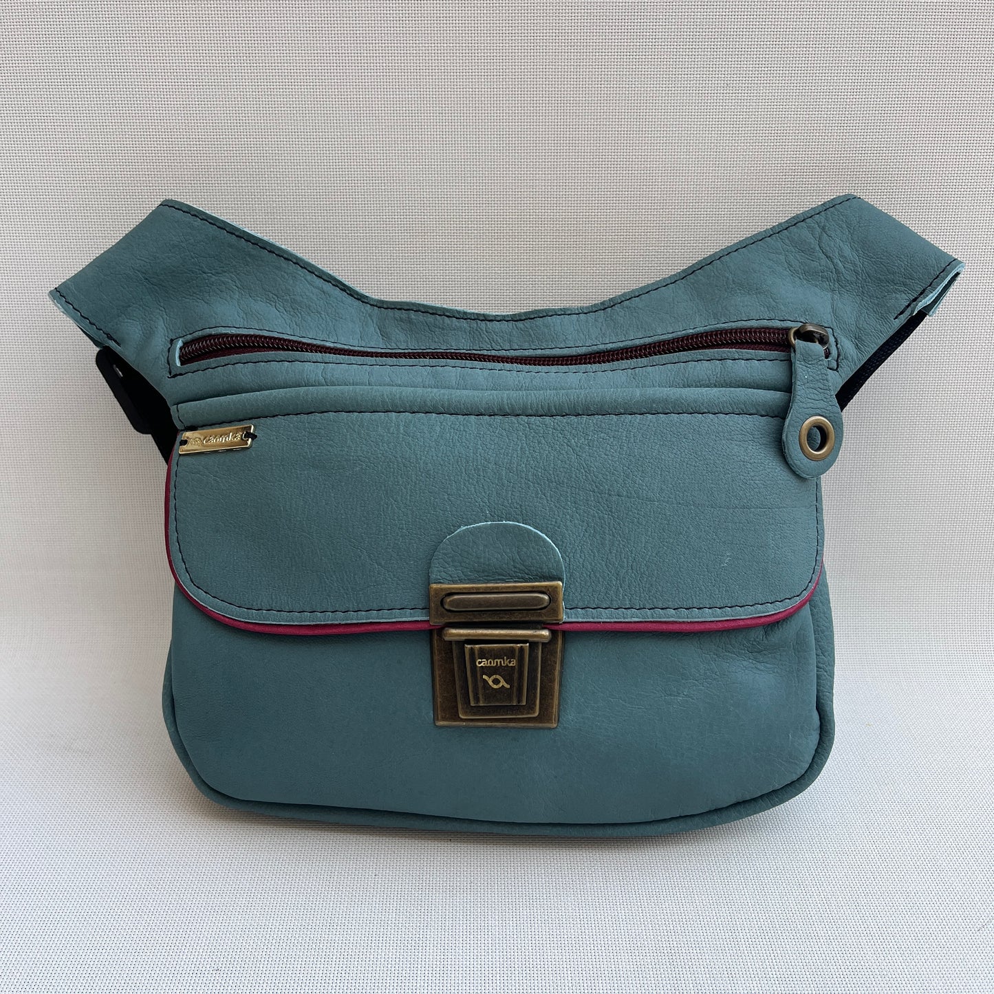 Special Blue Petroil · Piel natural BioCuir® · Pieza Exclusiva Núm. 13084