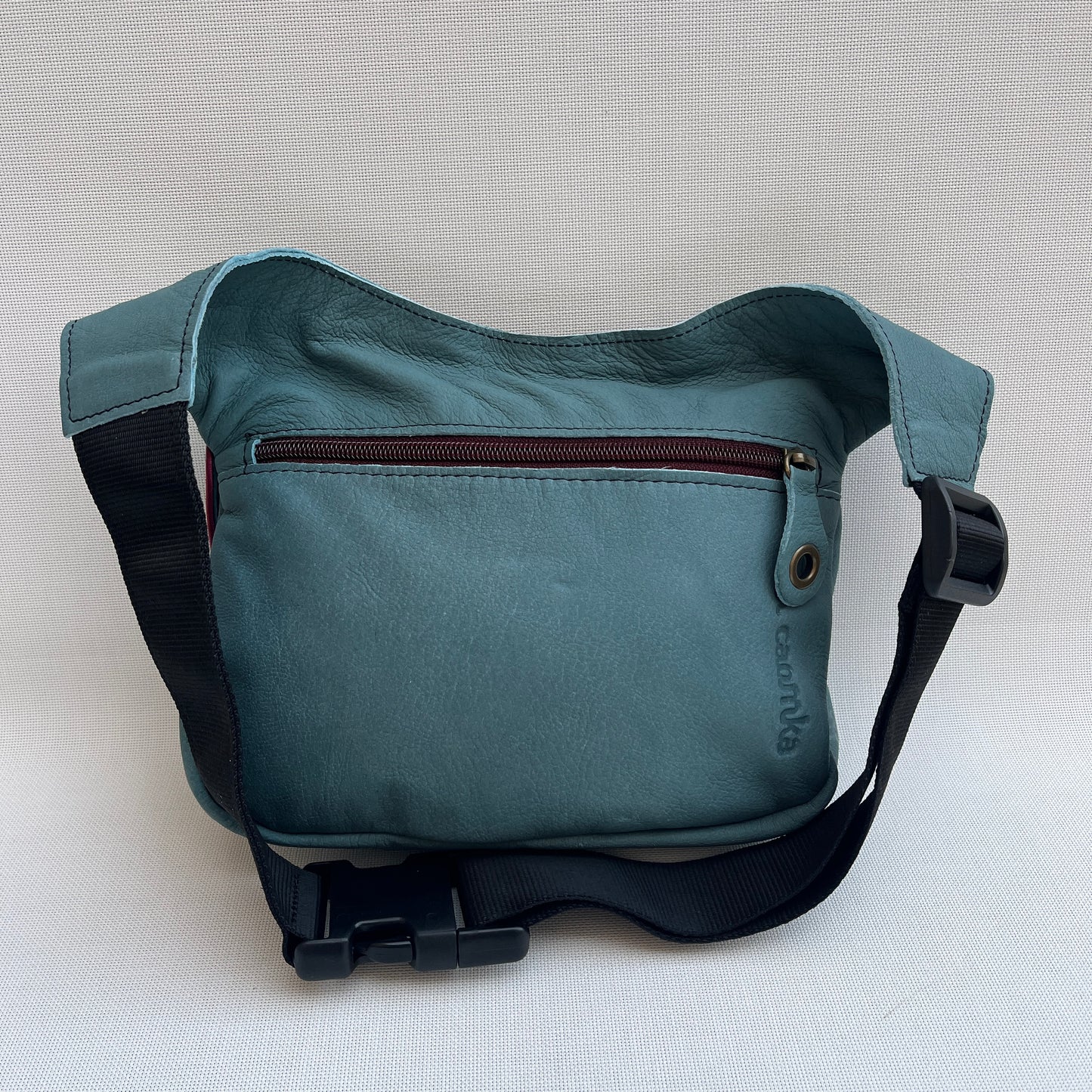 Special Blue Petroil · Piel natural BioCuir® · Pieza Exclusiva Núm. 13084