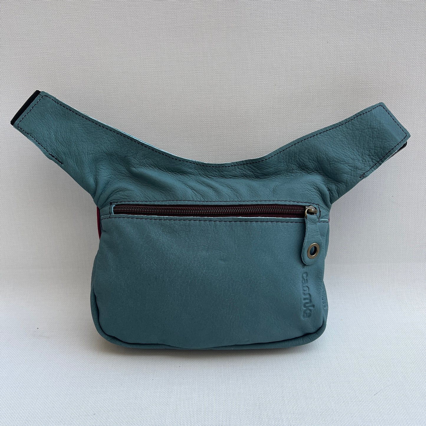 Special Blue Petroil · Piel natural BioCuir® · Pieza Exclusiva Núm. 13084