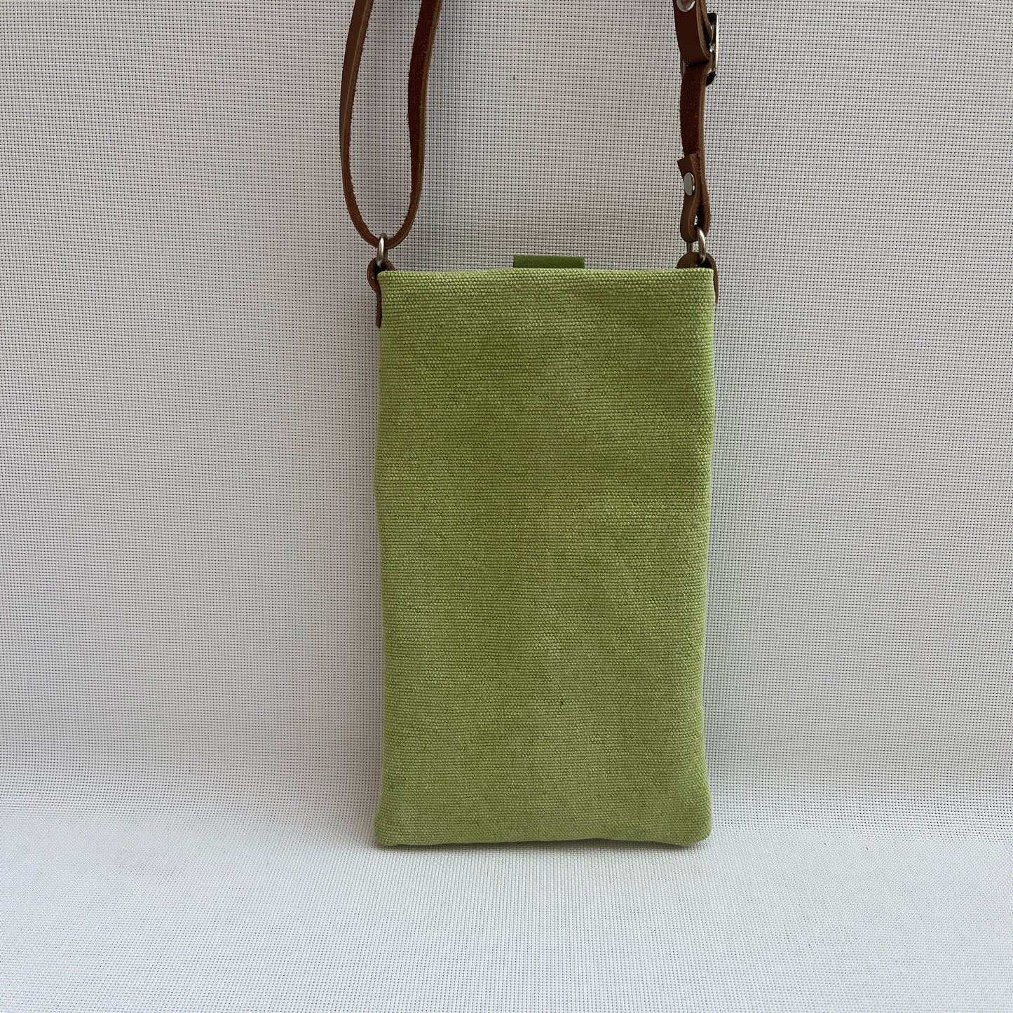 Mobile Holder · Natura Design · Natural Hemp Fabric · Pistachio Green