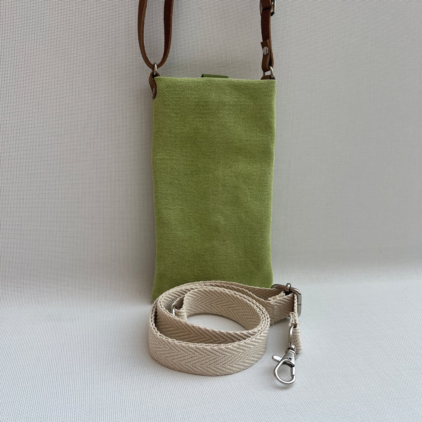 Mobile Holder · Natura Design · Natural Hemp Fabric · Pistachio Green