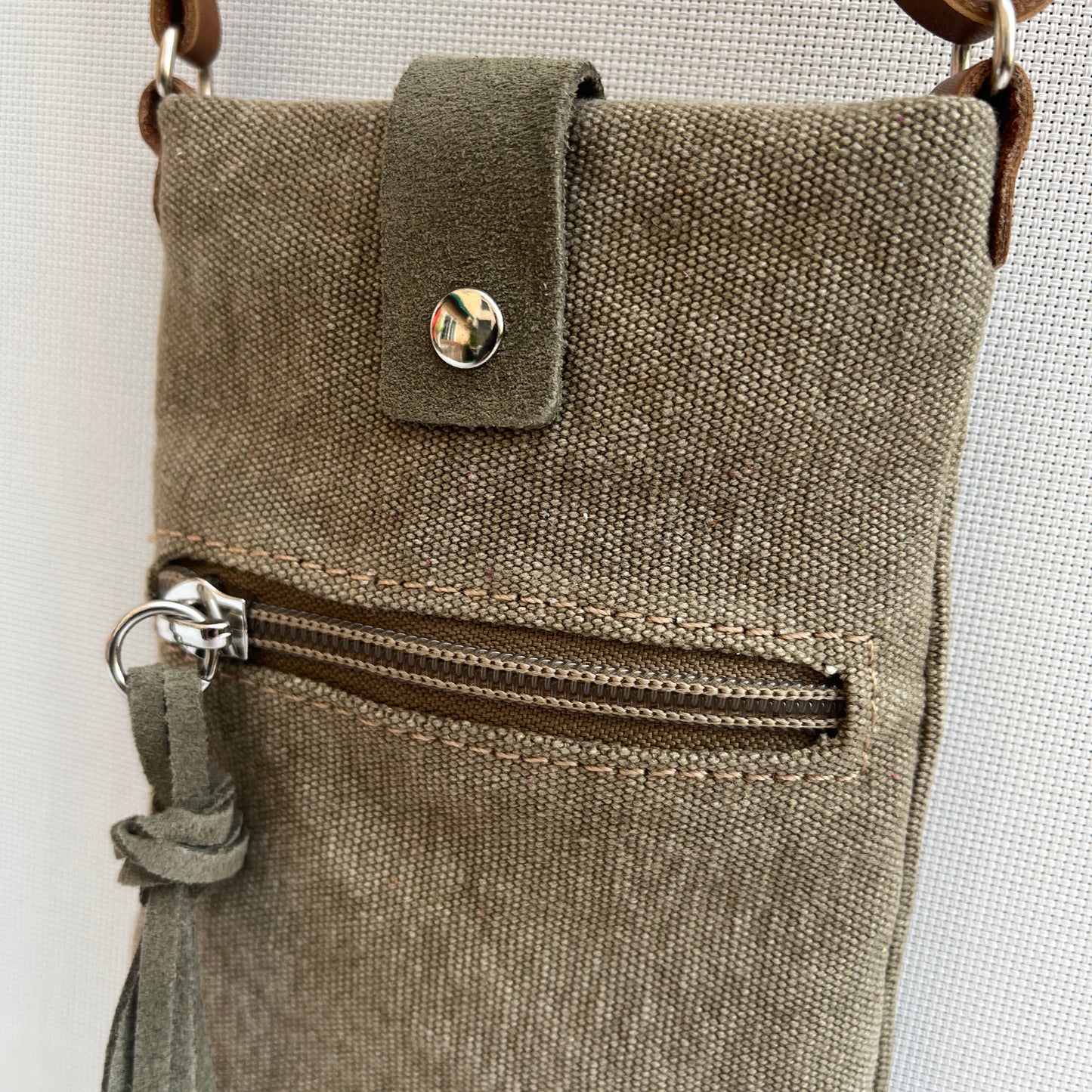 Mobile Holder · Natura Design · Hemp Natural Fabric · Green