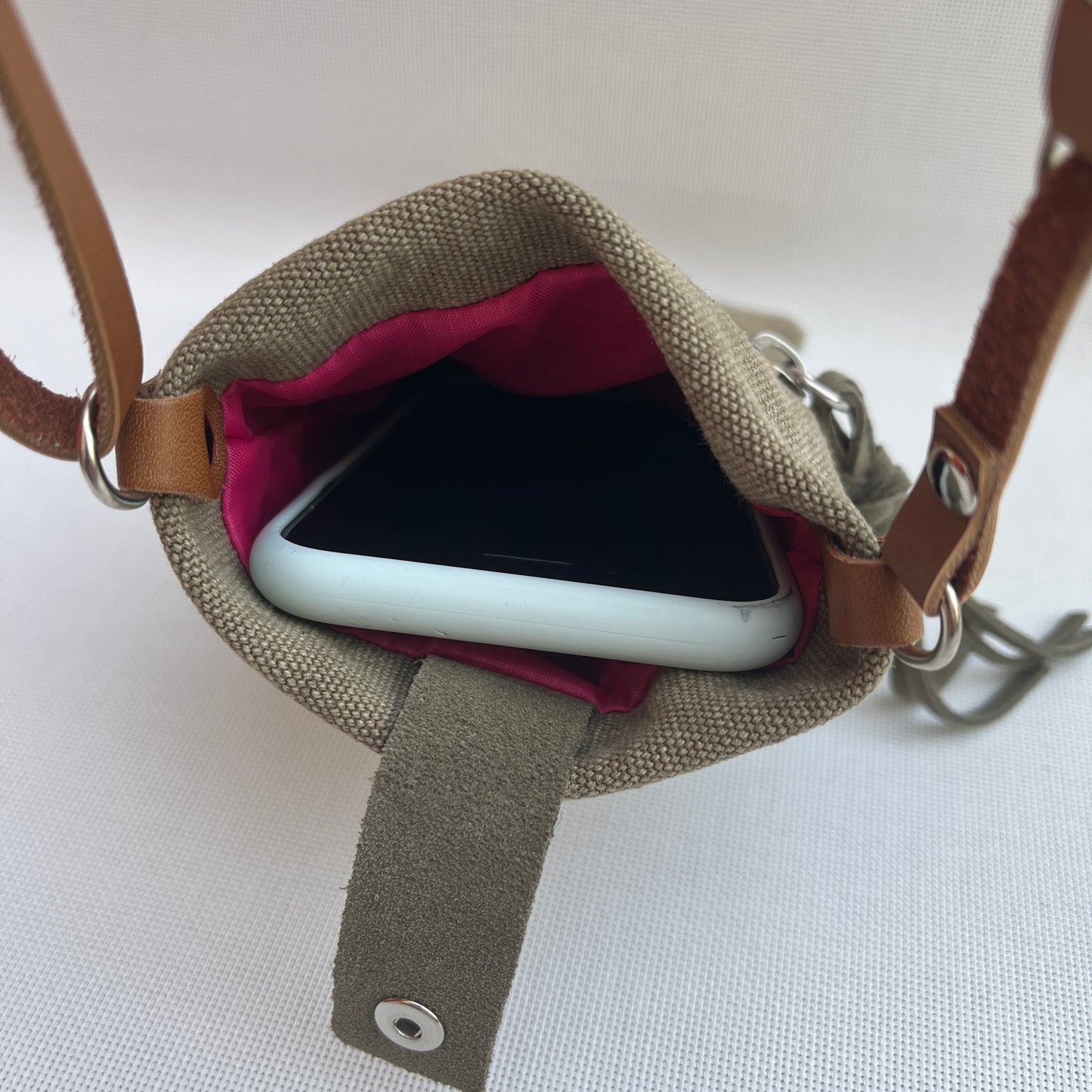 Mobile Holder · Natura Design · Hemp Natural Fabric · Green