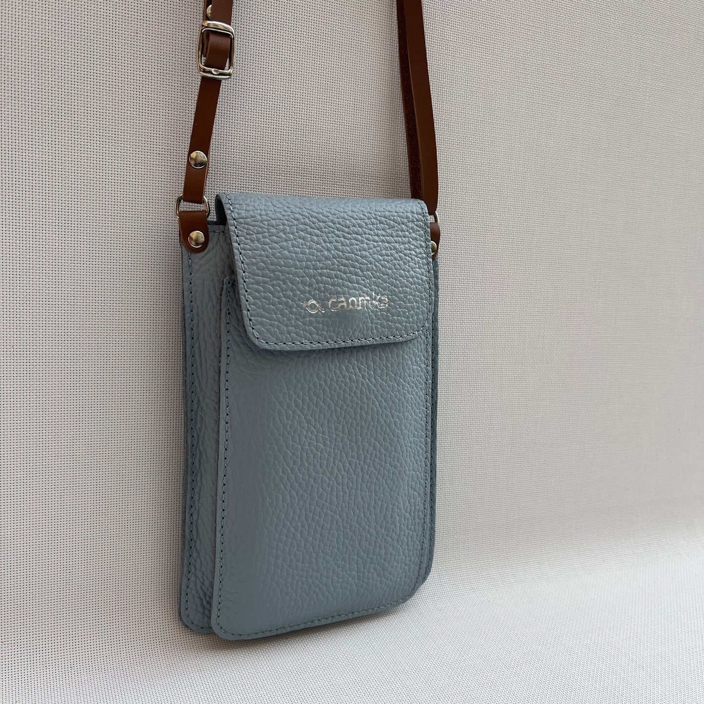 Mobile Holder · Air Design · Natural Leather · Light Blue