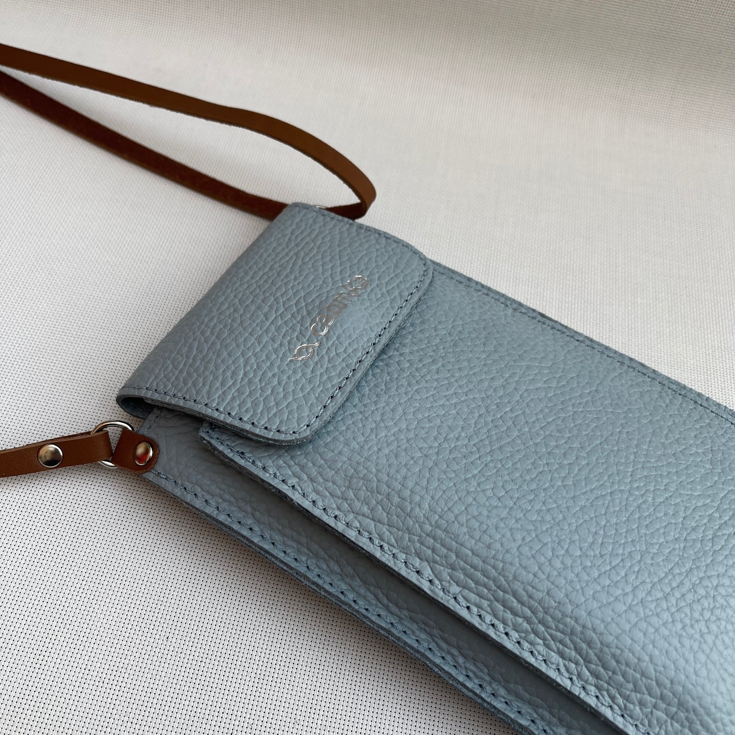 Mobile Holder · Air Design · Natural Leather · Light Blue
