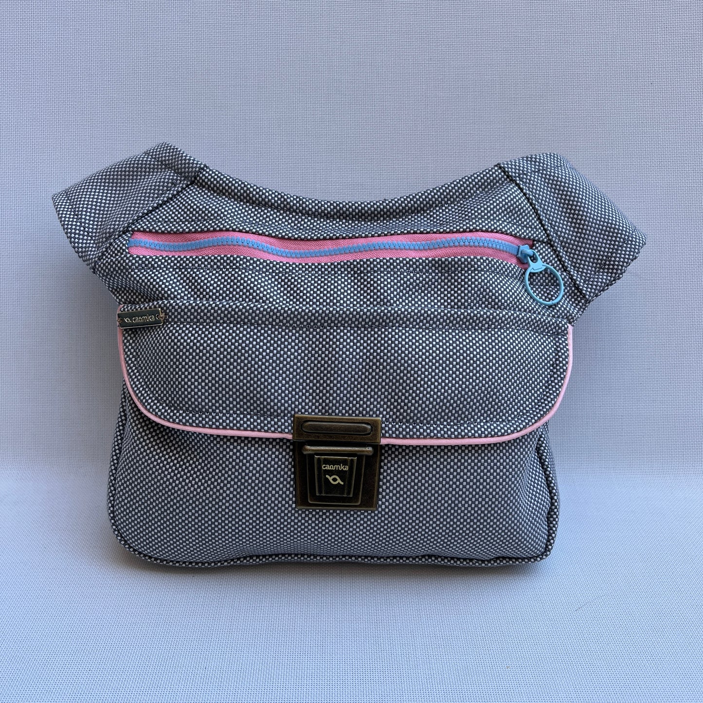 Special GraySand + Back pocket · Waterproof · Unique Piece No. 12467