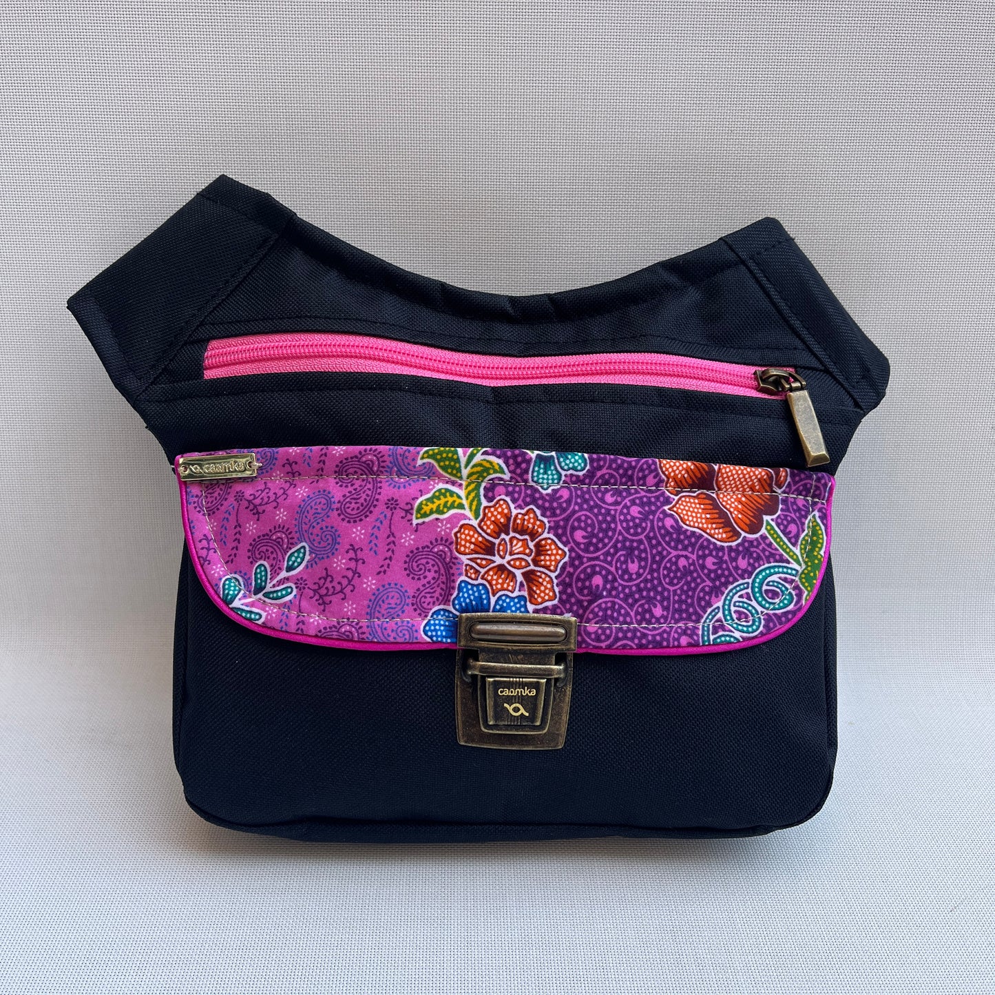 Special Black &amp; Thai + Back pocket · Waterproof Cordura · Unique Piece No. 12192