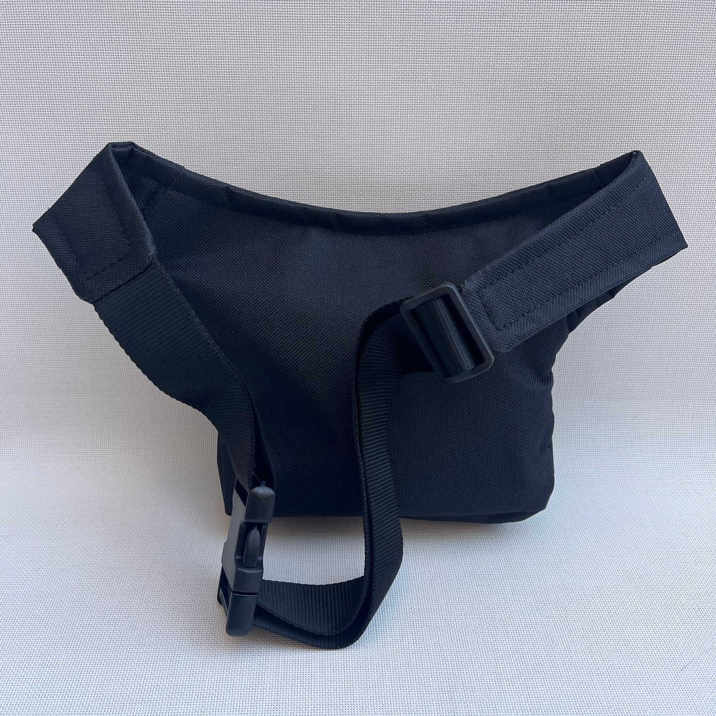 Mini Elegant Black & Thai · Imperemable · Pieza Única Núm. 13193