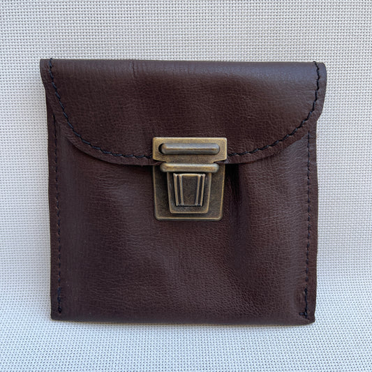 Porta Monedas CAOMKA · Piel natural BioCuir® · Pieza Exclusiva Núm. 12393