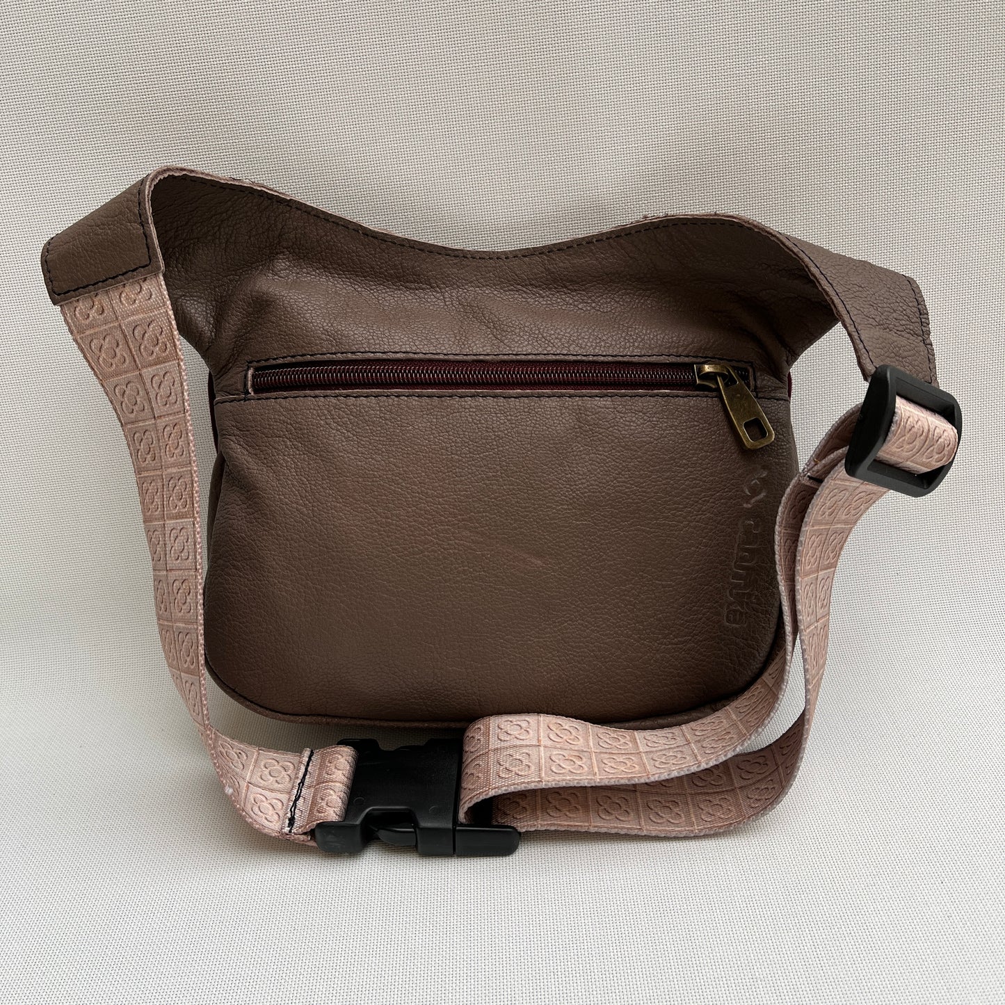 Special Taupe & Panot · Piel natural BioCuir® · Pieza Exlcusiva Núm. 10883