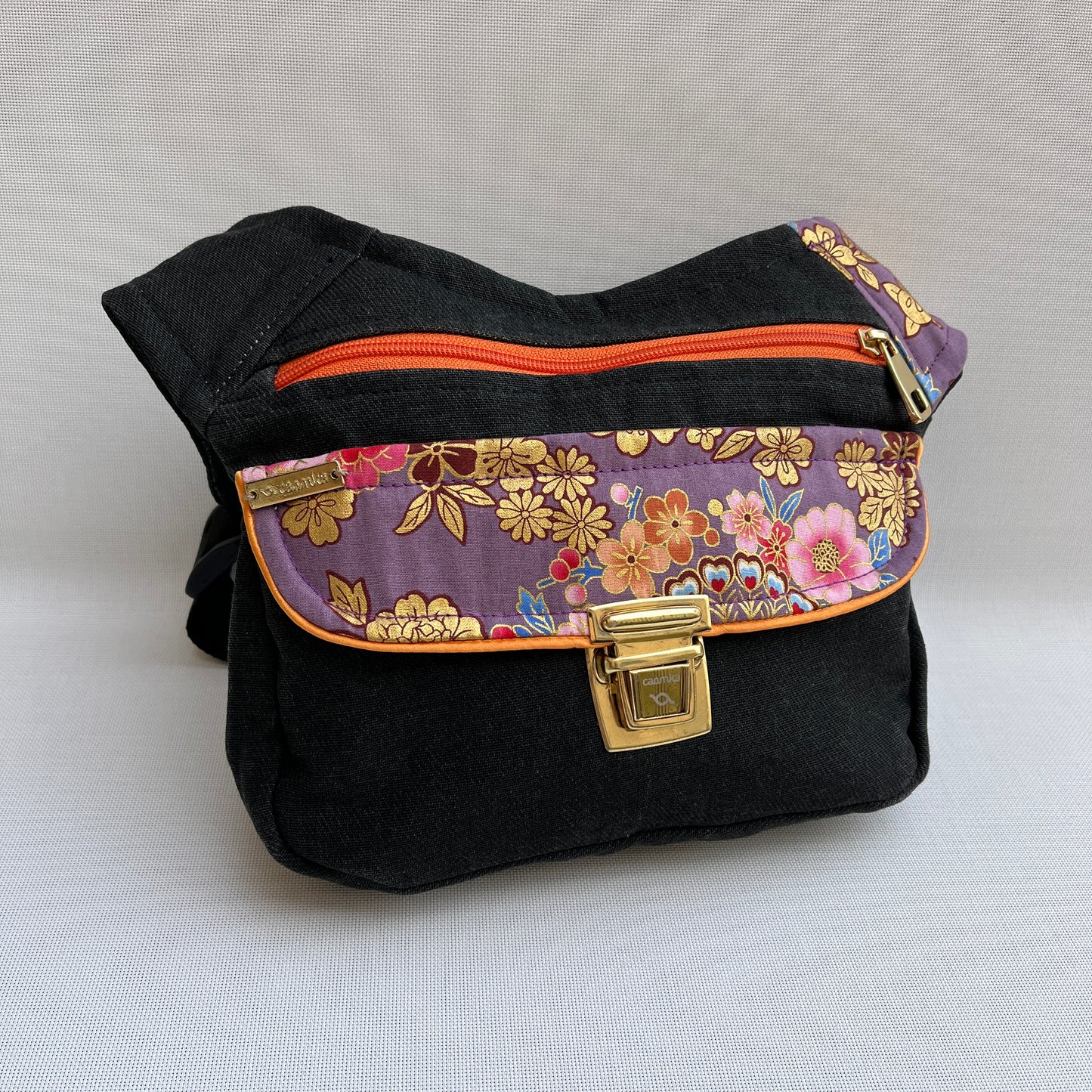 Special Black Jeans & Flowers · Pieza Única Núm. 11577