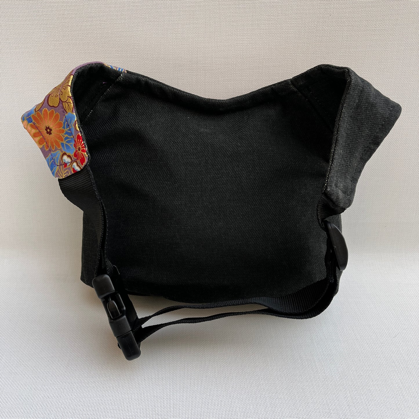 Special Black Jeans & Flowers · Pieza Única Núm. 11577