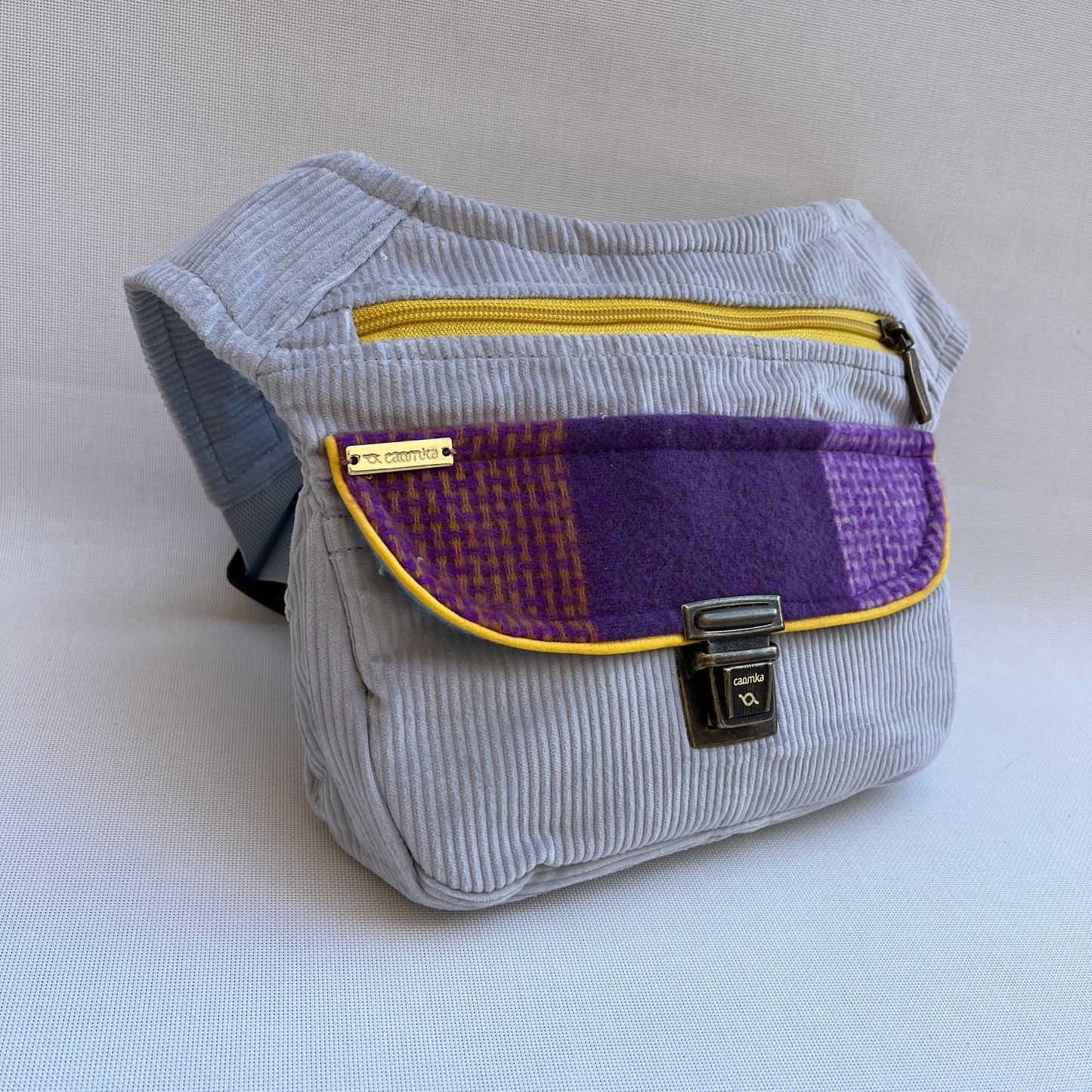 Special Pana Gris & Colors · Pieza Única Núm. 13208