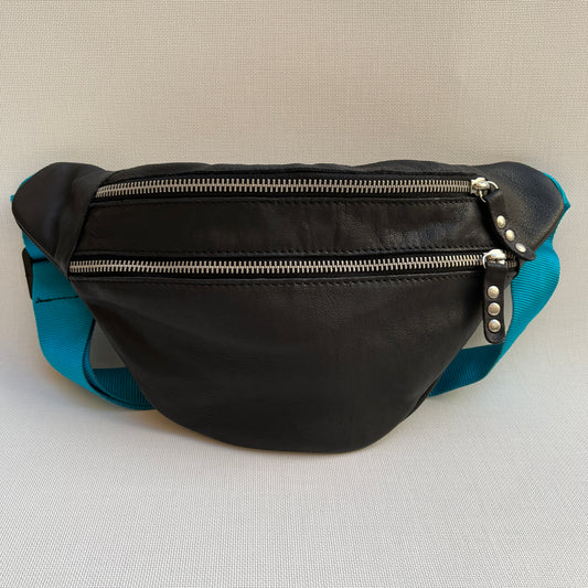 Retro Chic Special Black BioCuir® natural leather Unique Piece No. 10791