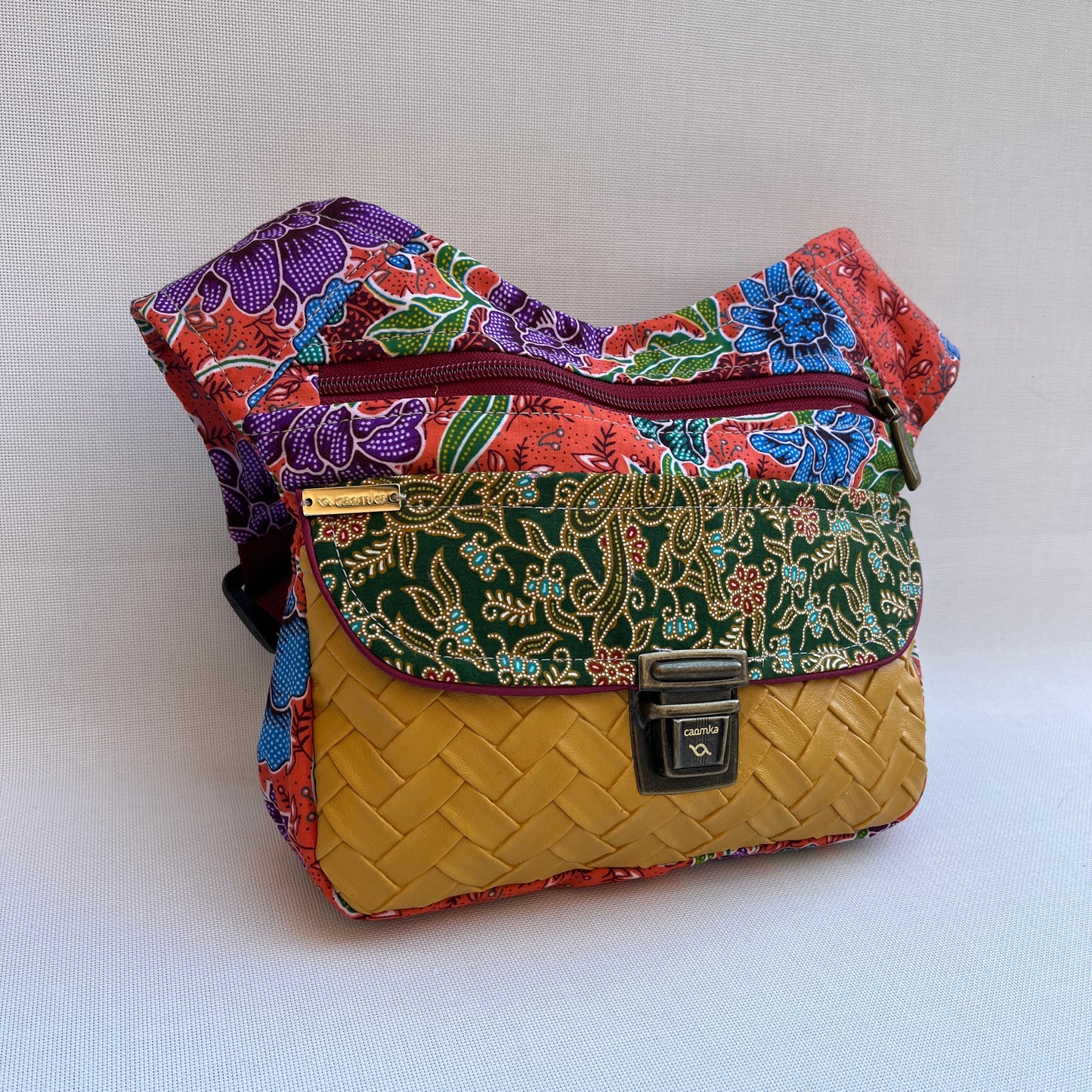 Besonderes elegantes thailändisches Einzelstück Nr. 13260