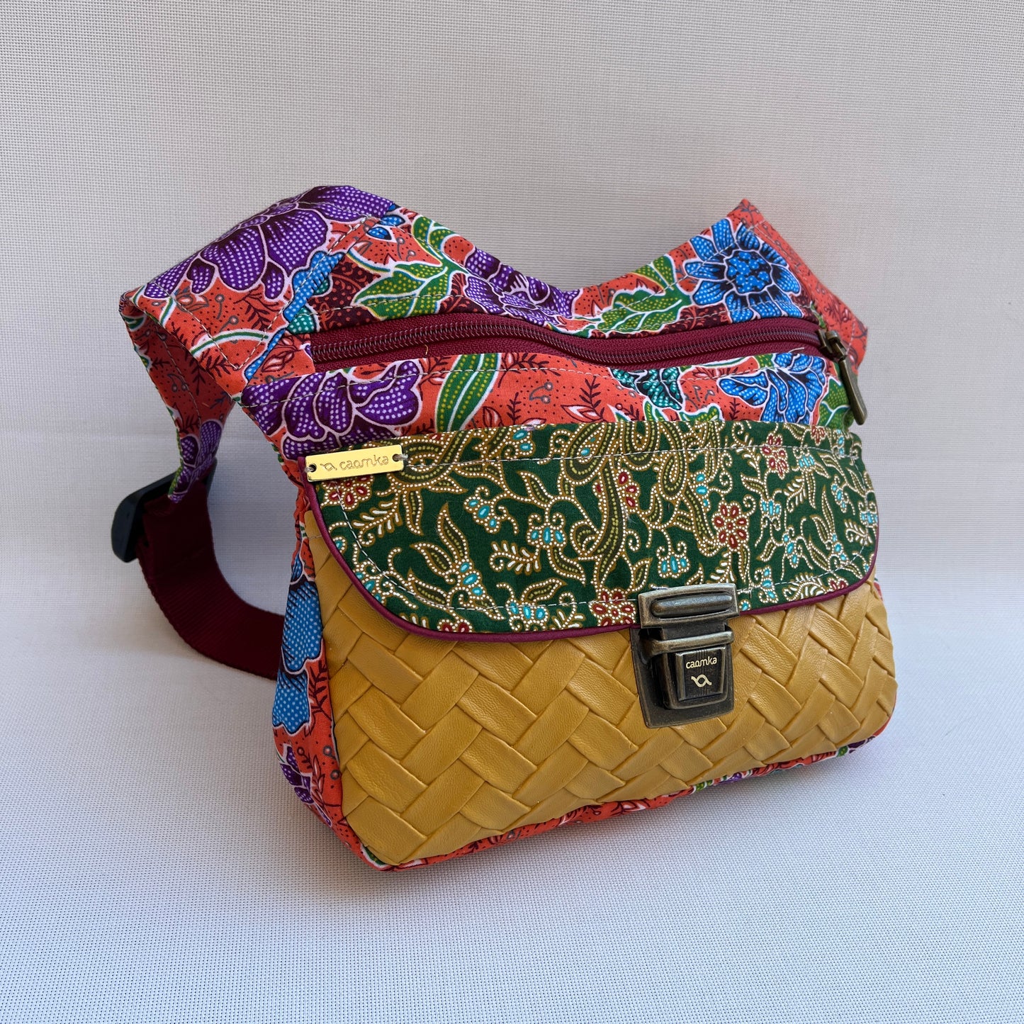 Besonderes elegantes thailändisches Einzelstück Nr. 13260