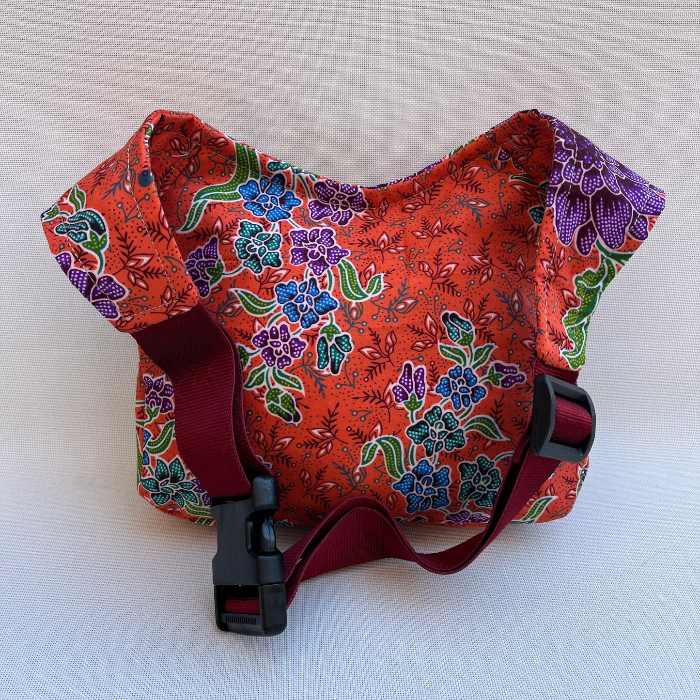 Besonderes elegantes thailändisches Einzelstück Nr. 13260