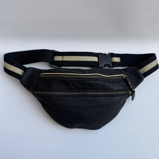 Retro Chic Special Black BioCuir® natural leather Unique Piece No. 10786