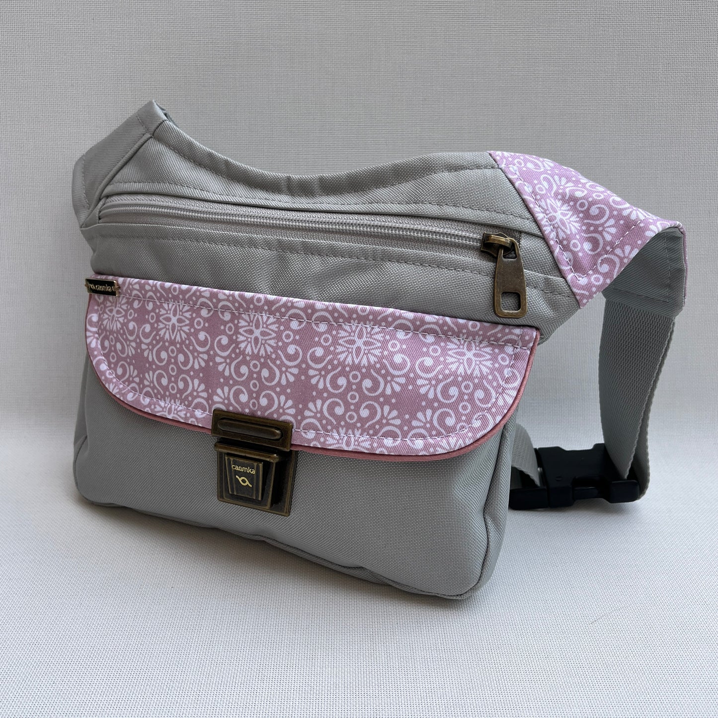 Special Sweet "Cordura" + Back pocket · Waterproof · Exclusive Part No. 12492