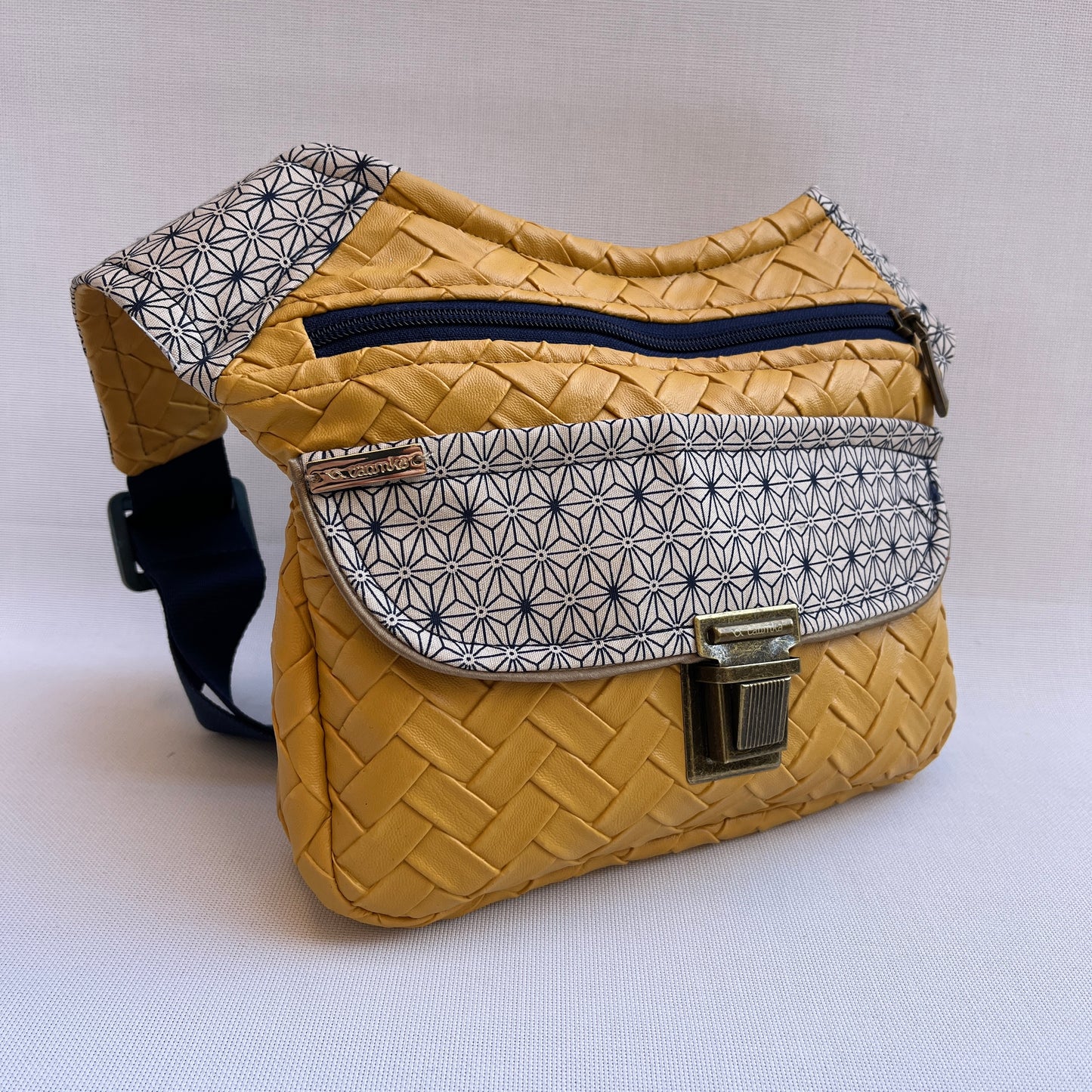 Special Top Yellow · Polipiel Vegana · Pieza Única Núm. 13326