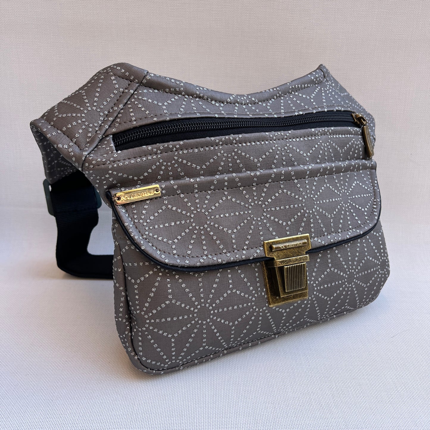 Special Brown & Geometric · Polipiel Vegana · Pieza Exclusiva Núm. 13281
