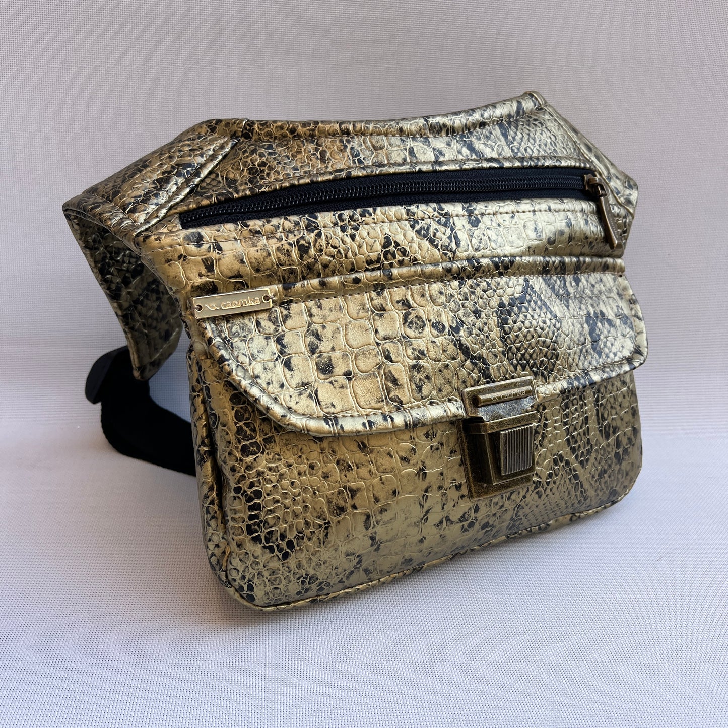 Special Golden Vegan Leatherette Exclusive Piece No. 13287