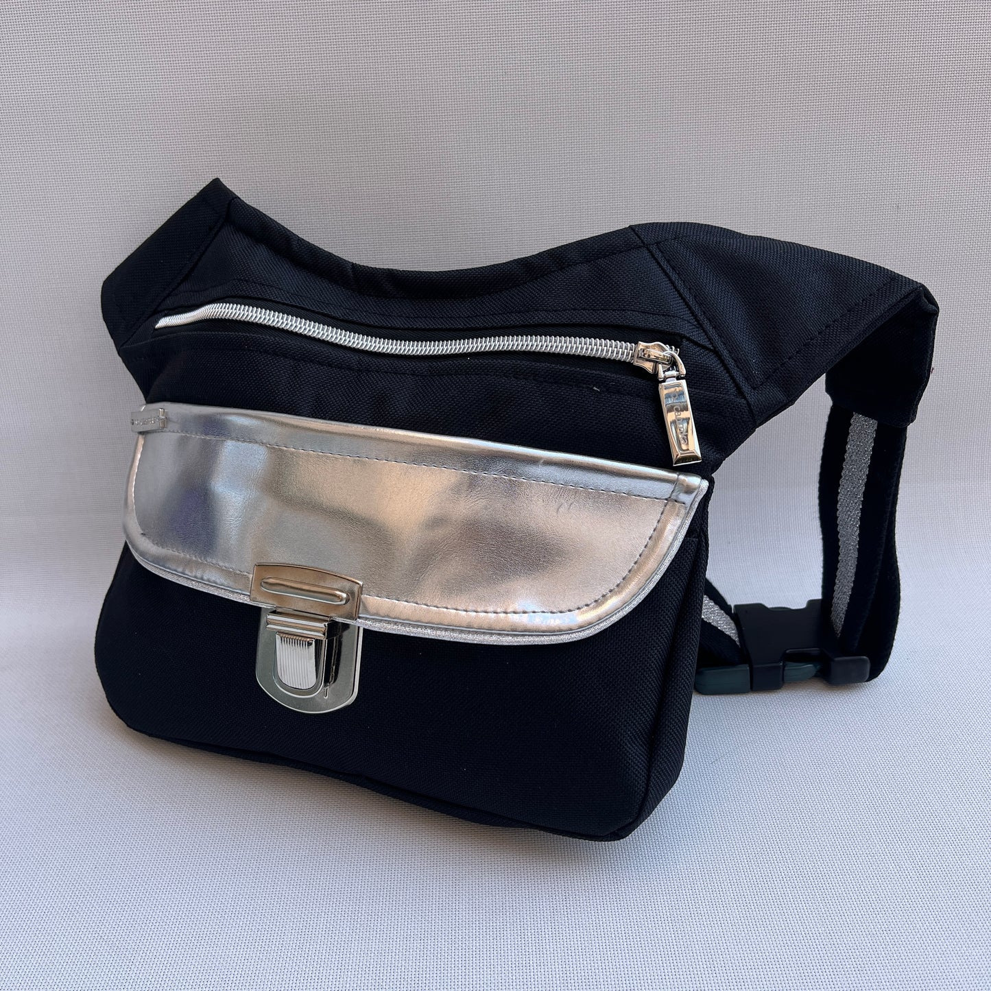 Special Black "Cordura" & Top Silver + Bolsillo trasero · Pieza Exclusiva Núm. 13421