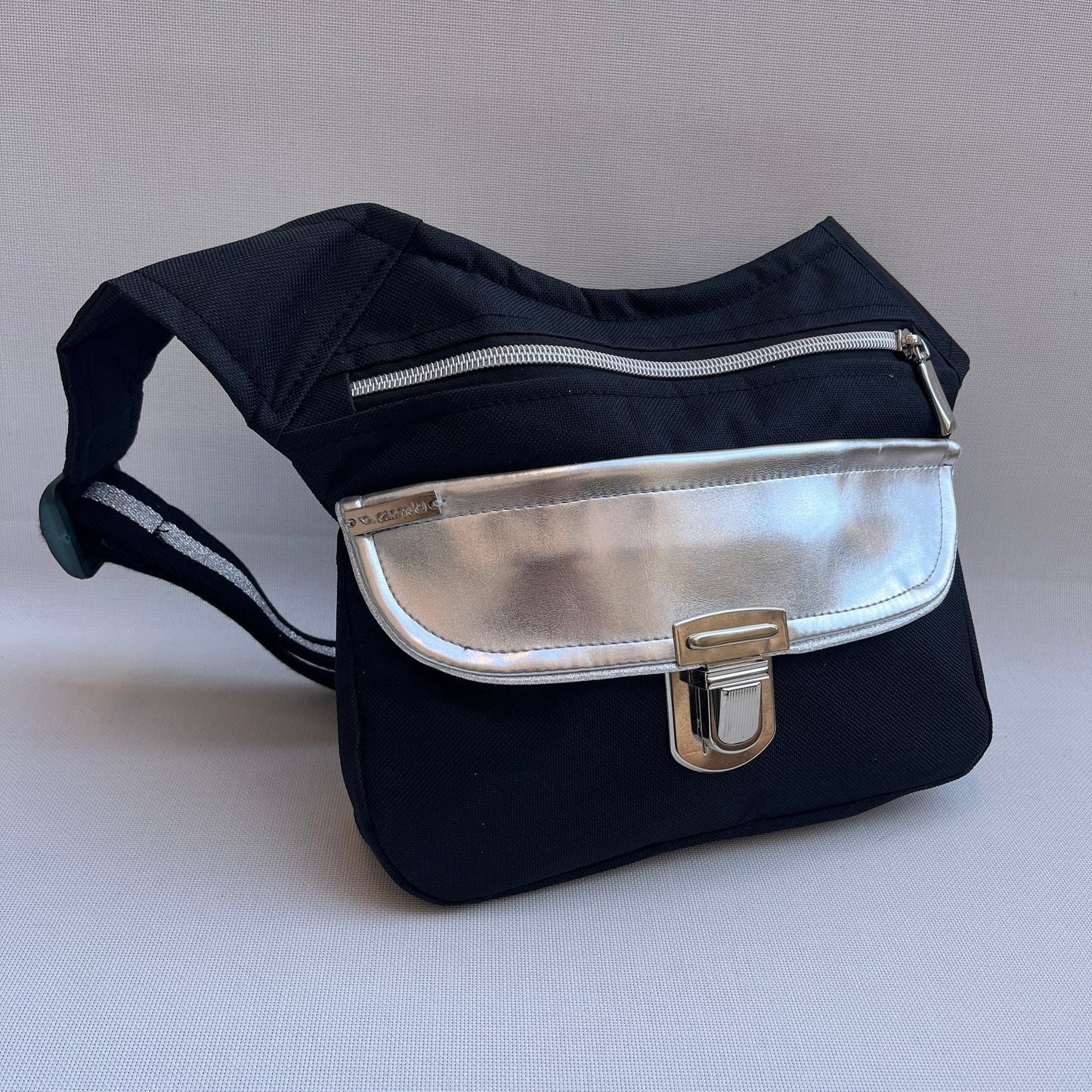 Special Black "Cordura" & Top Silver + Bolsillo trasero · Pieza Exclusiva Núm. 13421