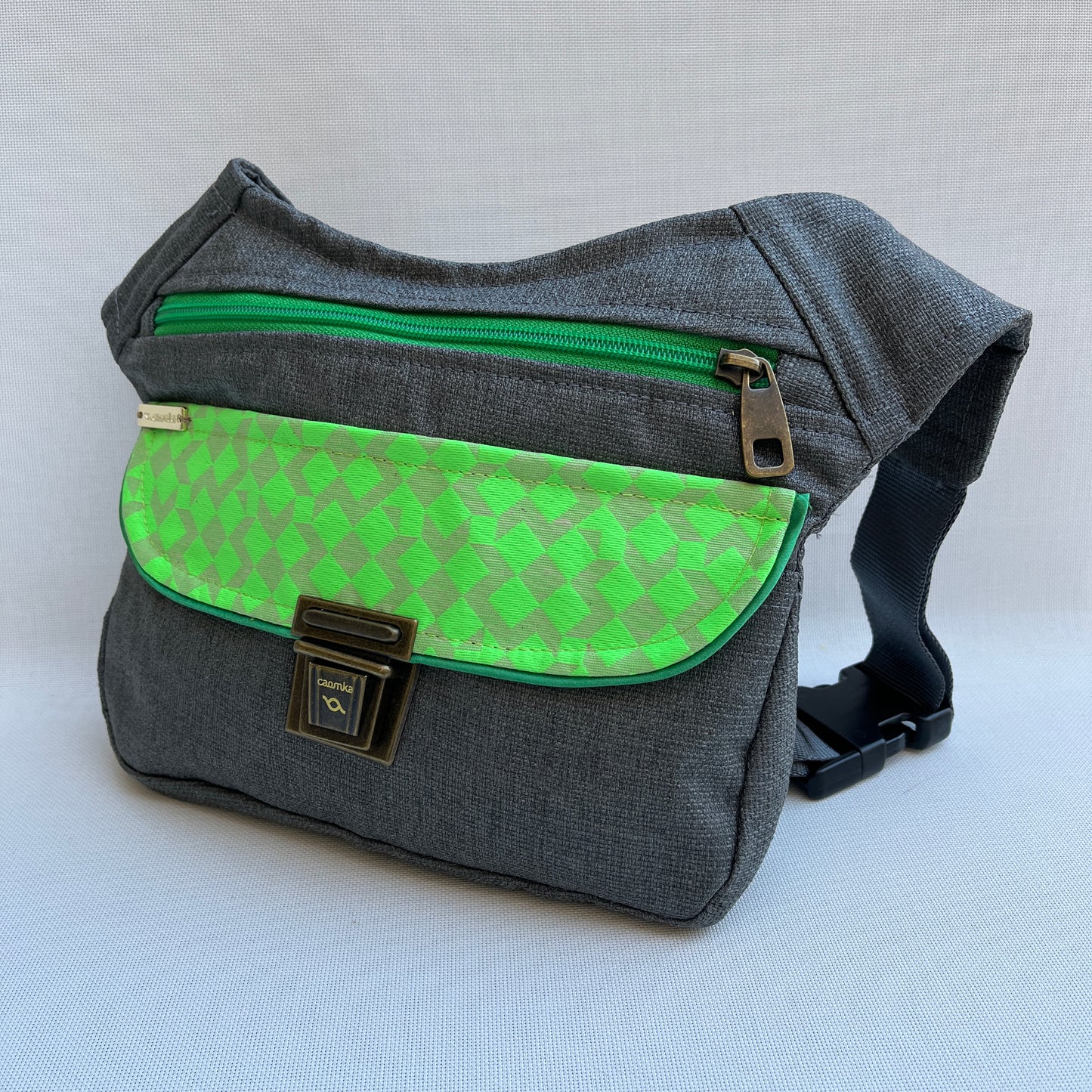 Special Gray & Green · Impermeable  · Pieza Única Núm. 12570