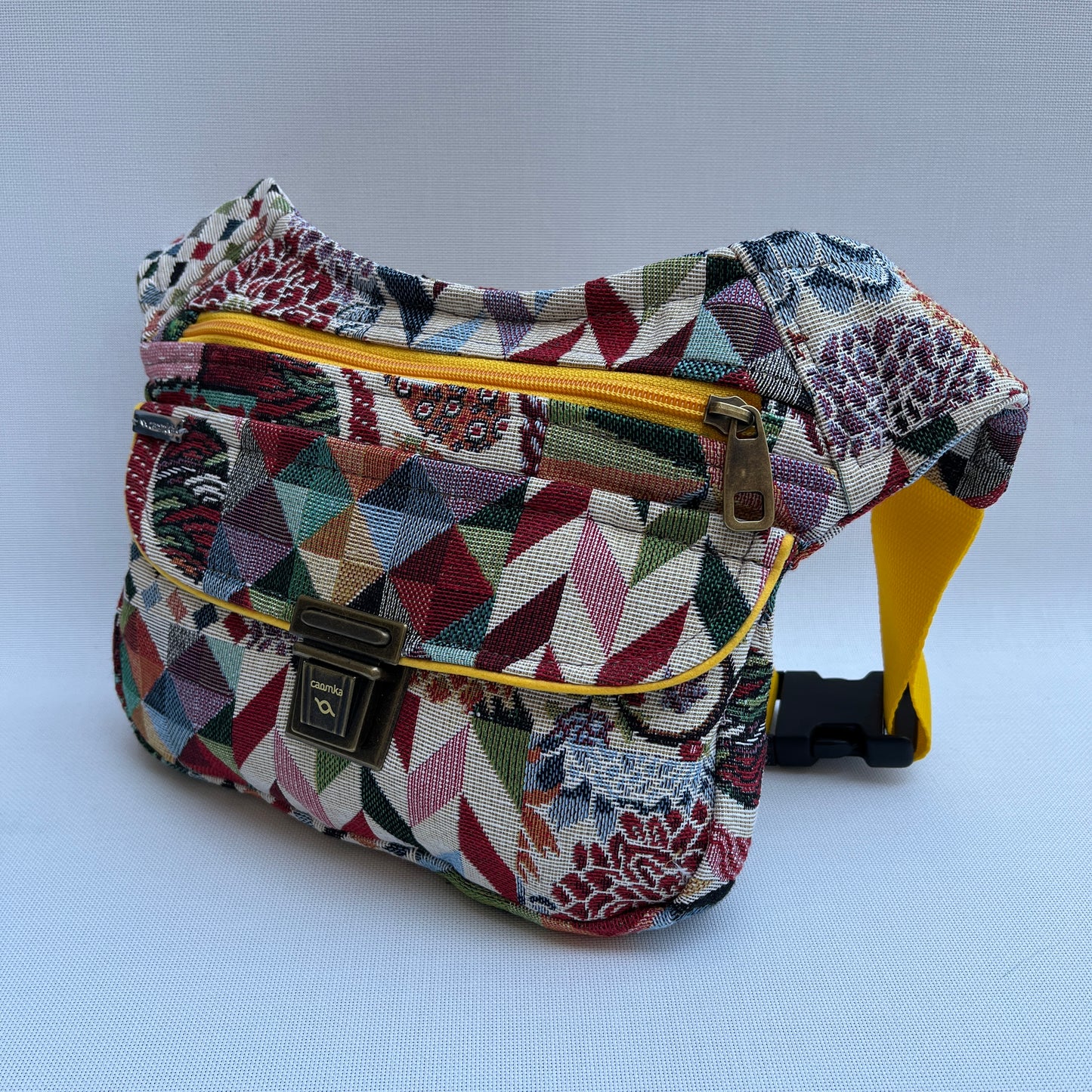 Spezielle Fantasiefarben + Gesäßtasche Einzelstück Nr. 11714