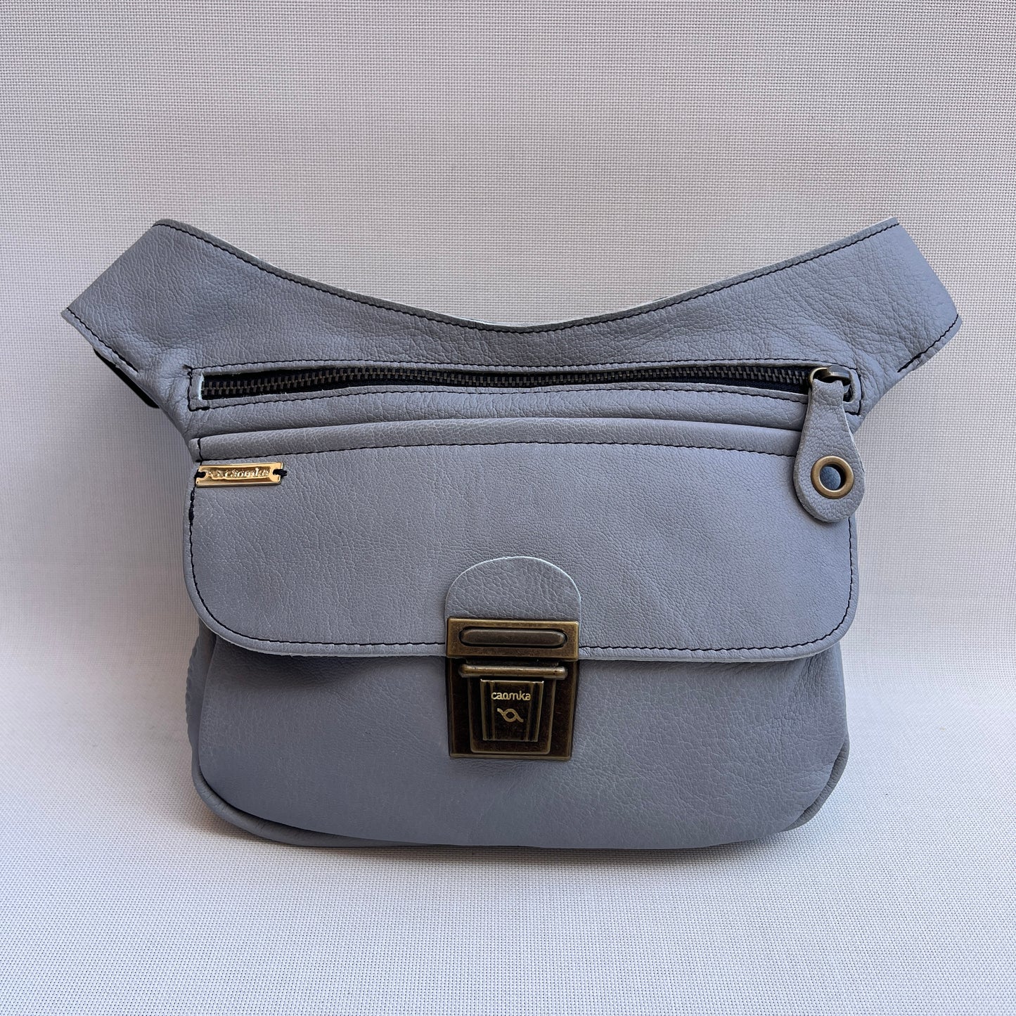 Special Gris Perla & Old Gold · Piel natural BioCuir® · Pieza Exclusiva Núm. 13249