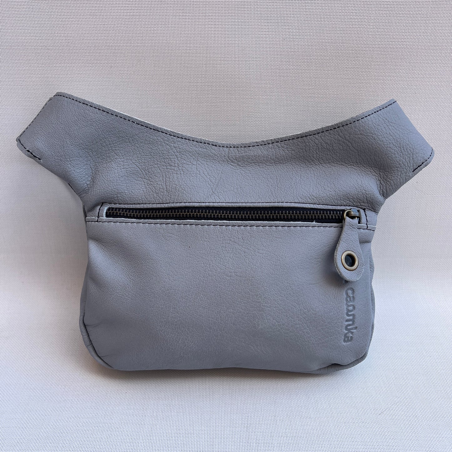 Special Gris Perla & Old Gold · Piel natural BioCuir® · Pieza Exclusiva Núm. 13249