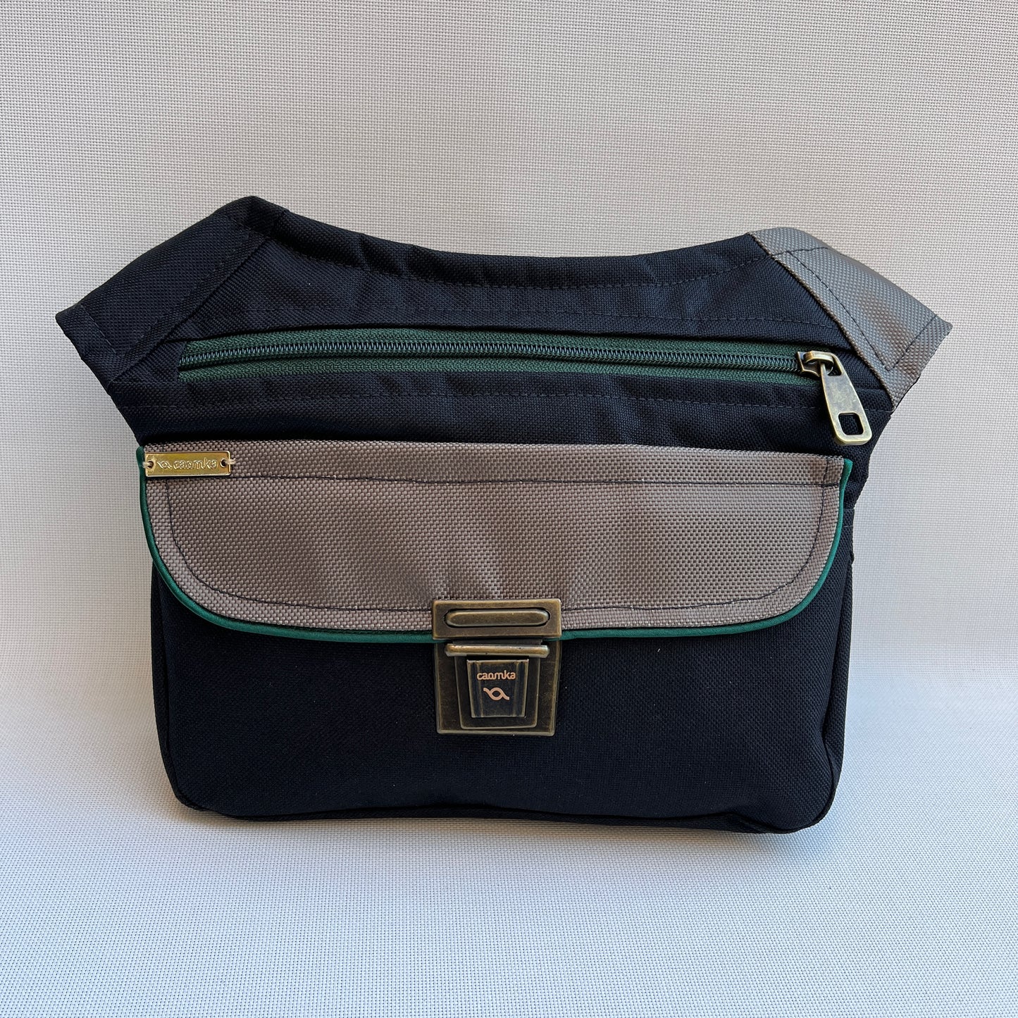 Special Black & Green "Cordura" · Pieza Única Núm. 11036