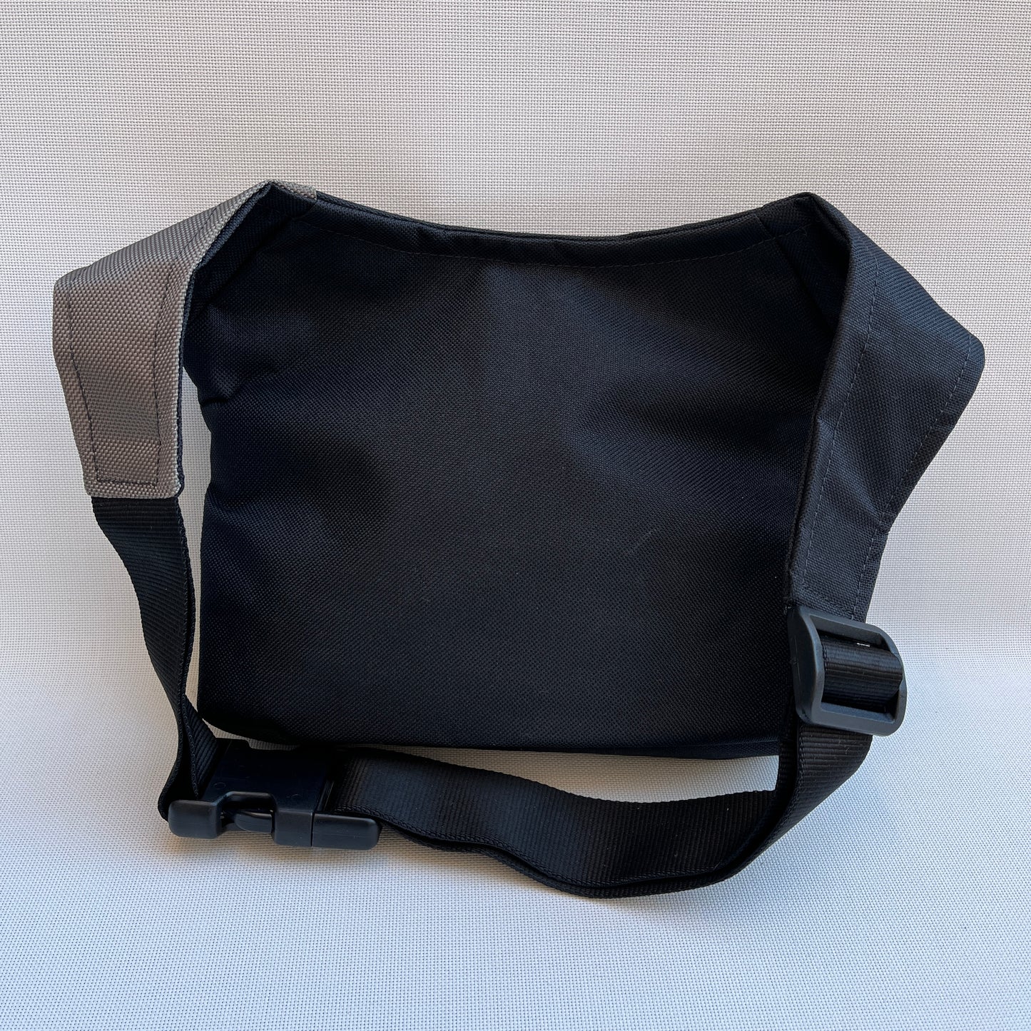 Special Black & Green "Cordura" · Pieza Única Núm. 11036