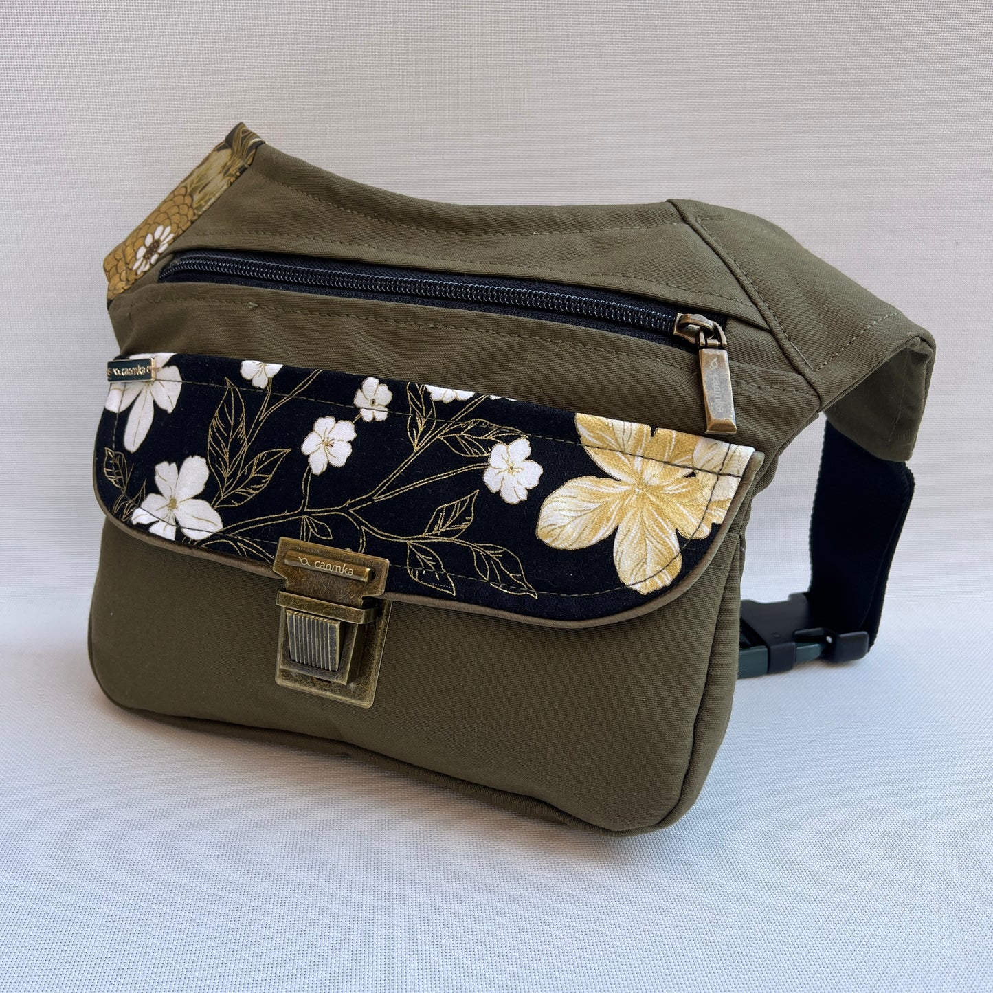 Special Green Kaki & Flowers · Pieza Única Núm. 13311