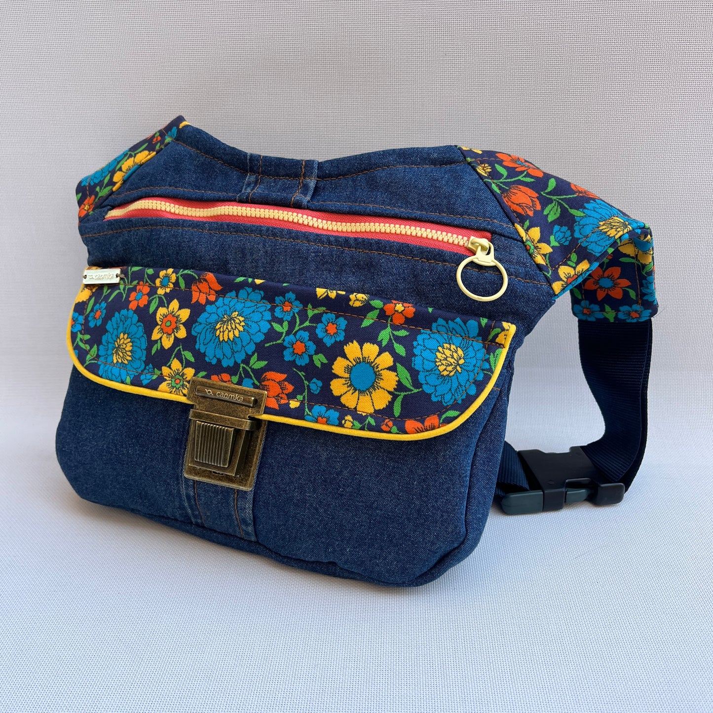 Frühlingsblumen &amp; ♻️ Jeans Recycled ♻️ Unikat Nr. 13313