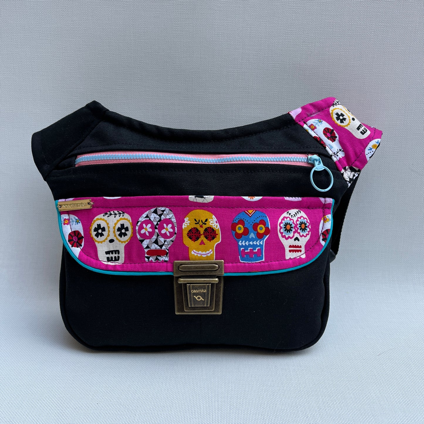 Special Black &amp; Skulls + Back pocket Unique Piece No. 12541