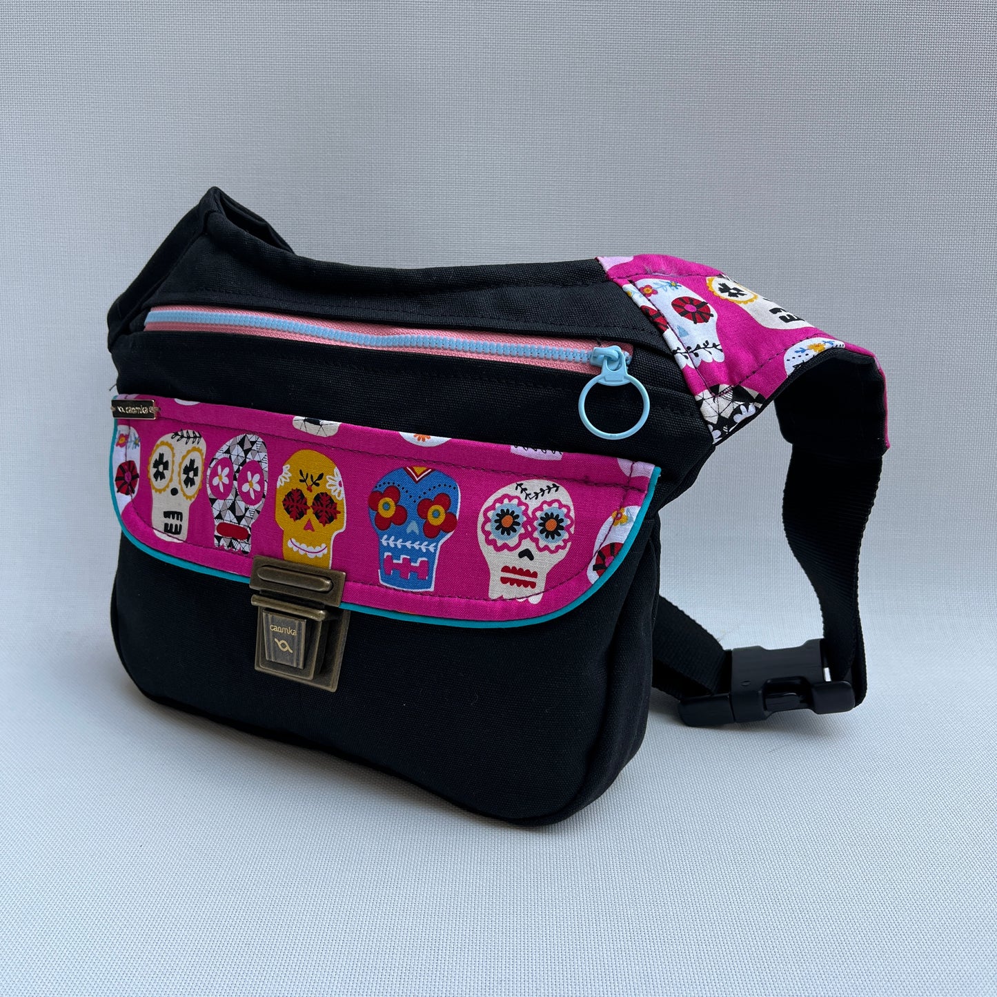 Special Black &amp; Skulls + Back pocket Unique Piece No. 12541