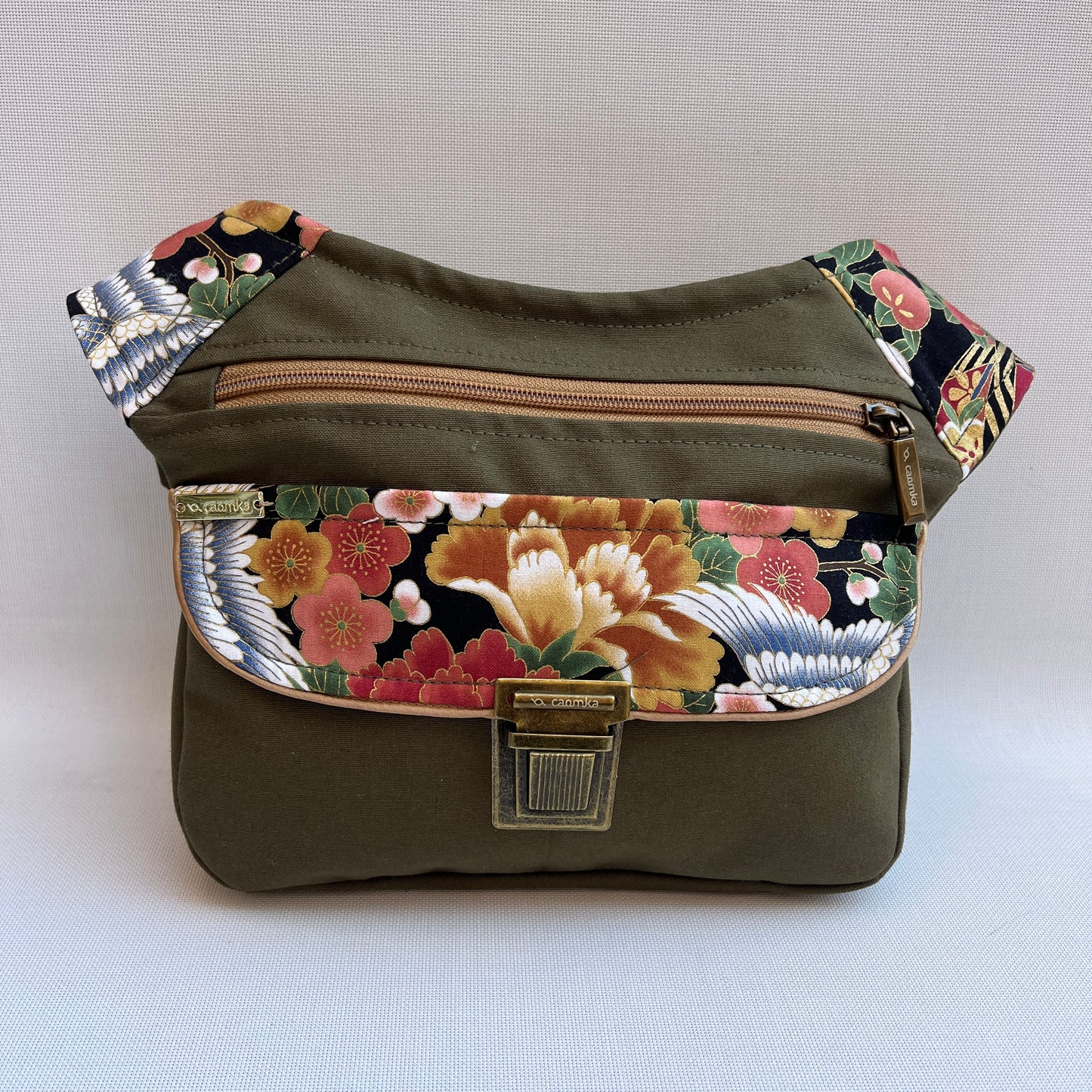 Besonderes grünes Kaki &amp; Blumen Einzelstück Nr. 13337