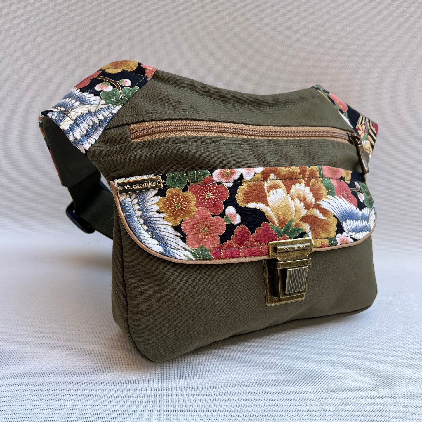 Besonderes grünes Kaki &amp; Blumen Einzelstück Nr. 13337