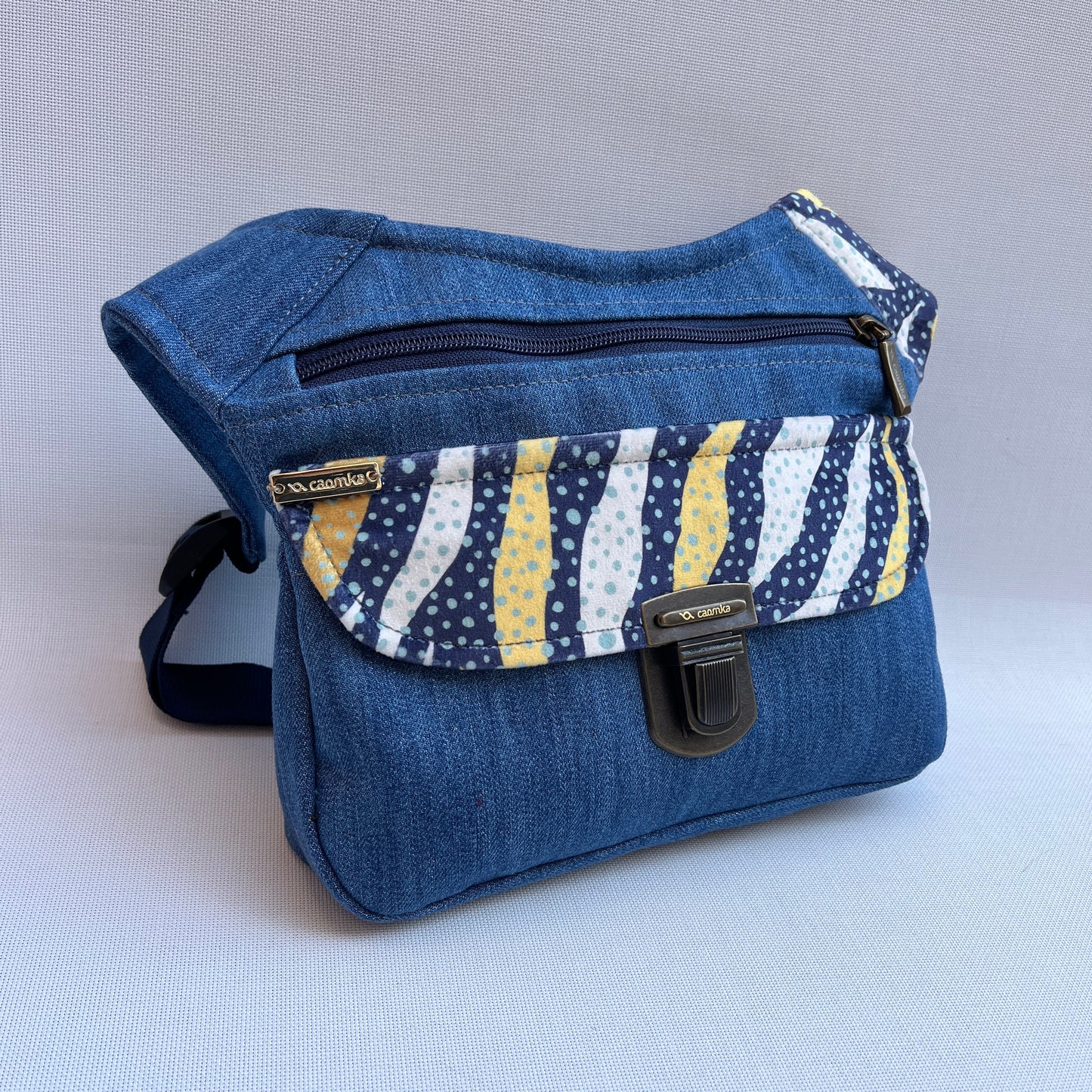 Special Fantasy Jeans + Bolsillo trasero · Pieza Única Núm. 13532