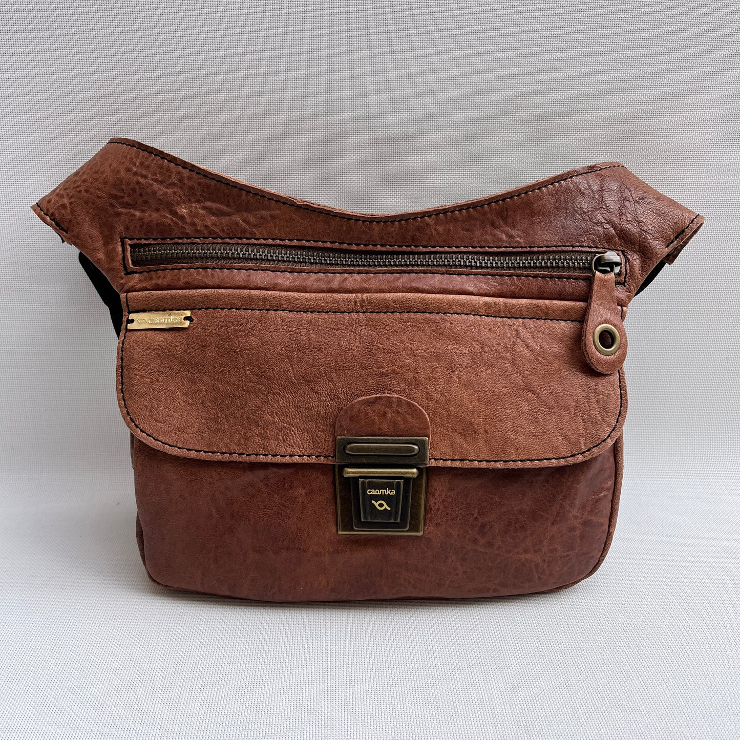 Special Brown & Old Gold · Piel natural BioCuir® · Pieza Única Núm. 13359