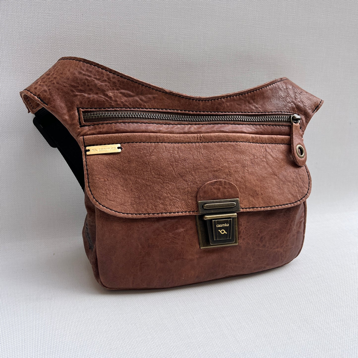 Special Brown & Old Gold · Piel natural BioCuir® · Pieza Única Núm. 13359