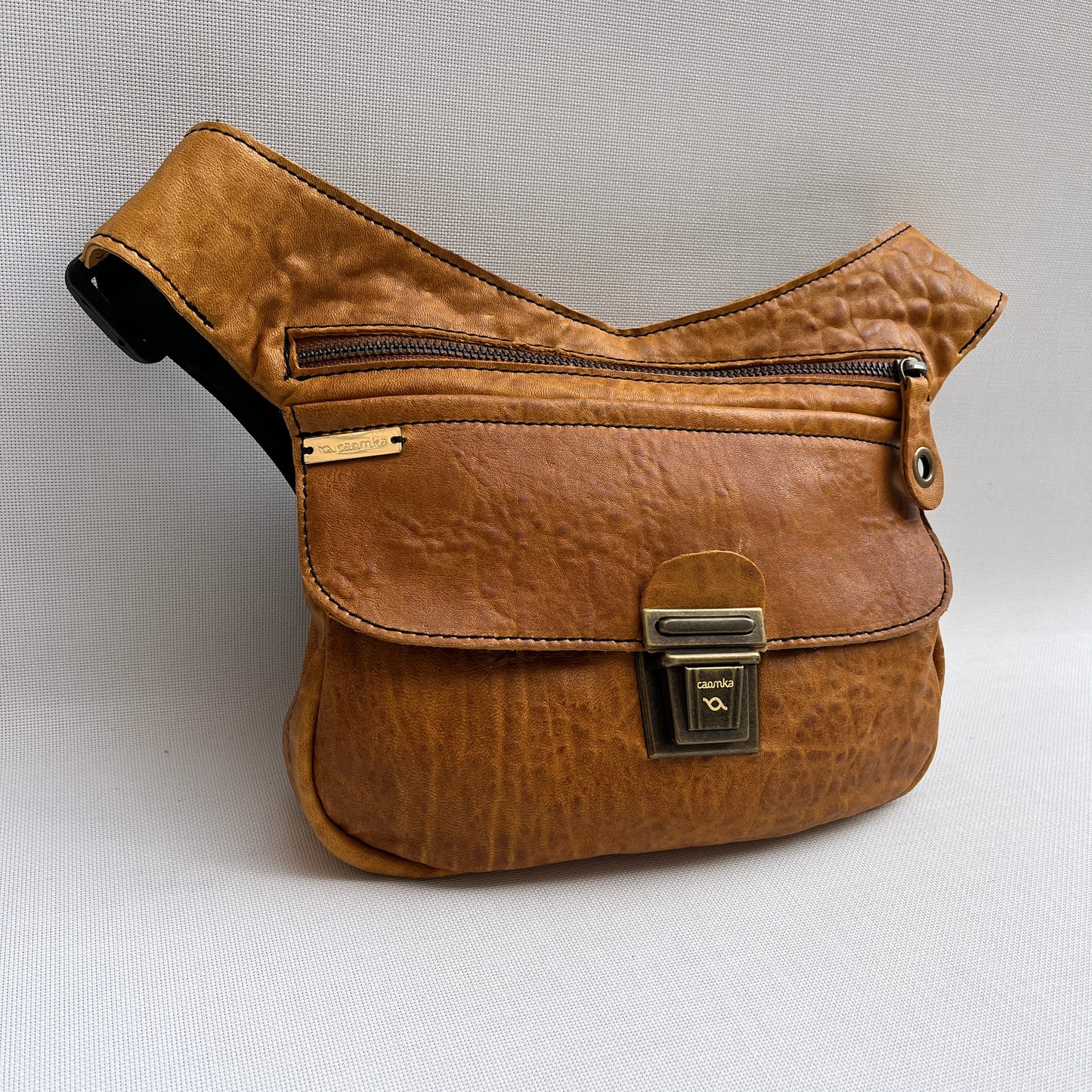 Special Camel Brown & Old Gold · Piel natural BioCuir® · Pieza Exclusiva Núm. 13360