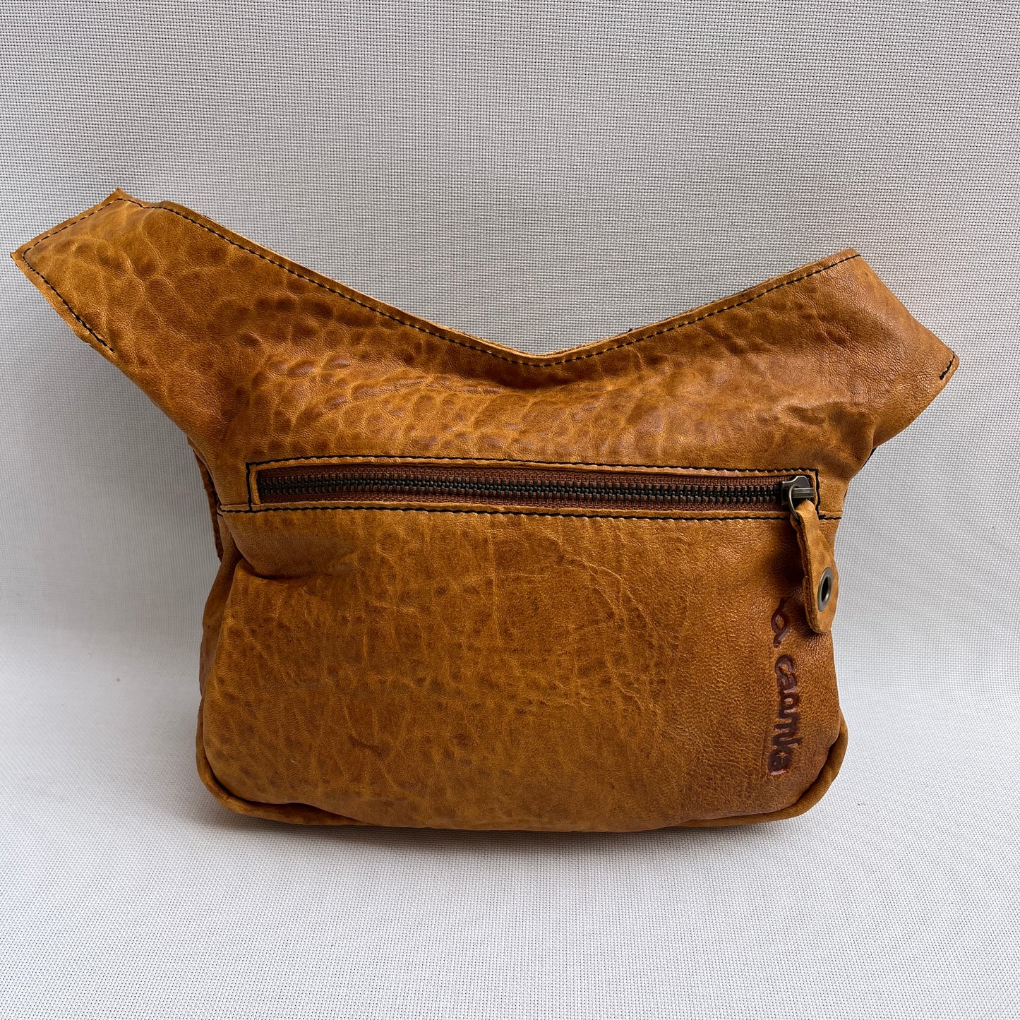 Special Camel Brown & Old Gold · Piel natural BioCuir® · Pieza Exclusiva Núm. 13360